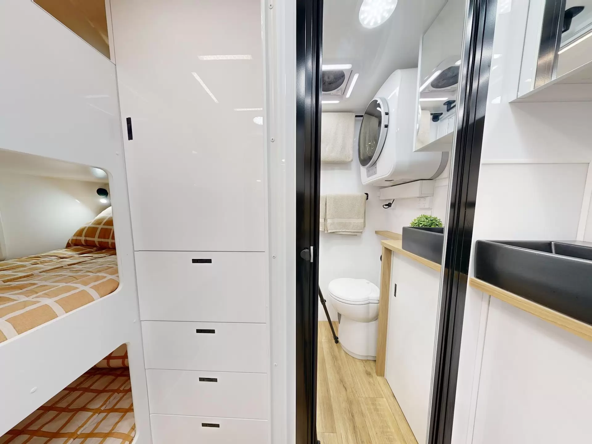 NEW 2026 VACATIONER CARAVANS ENDURA