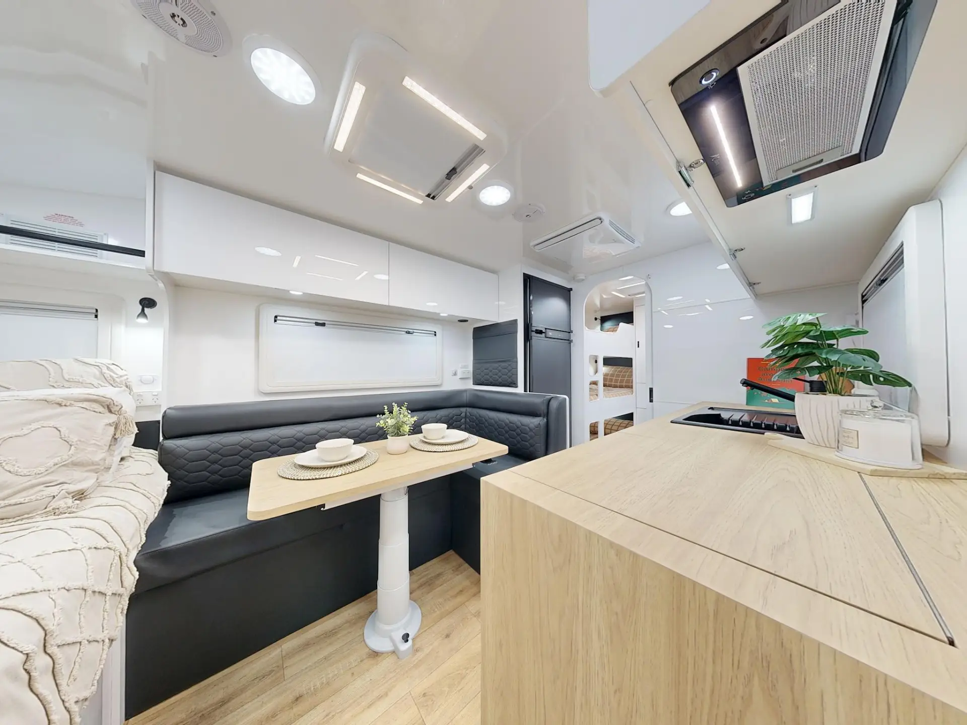 NEW 2026 VACATIONER CARAVANS ENDURA