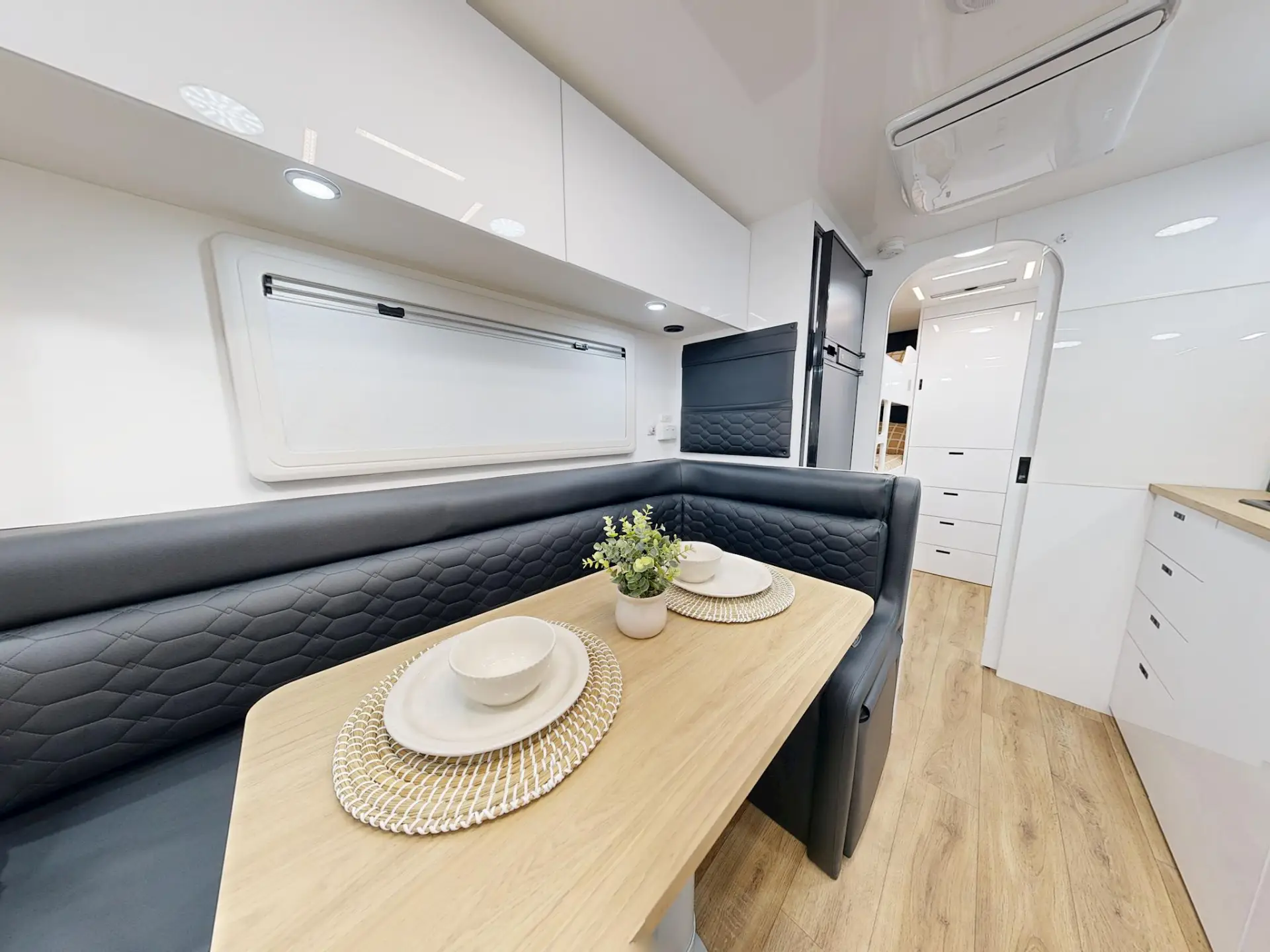 NEW 2026 VACATIONER CARAVANS ENDURA