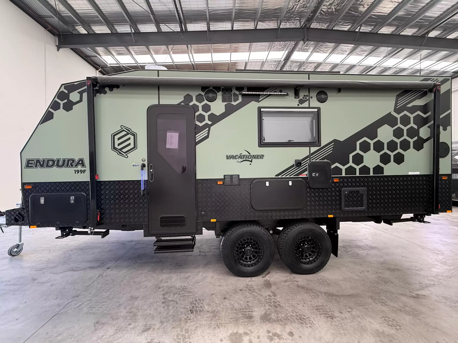 NEW 2026 VACATIONER CARAVANS ENDURA