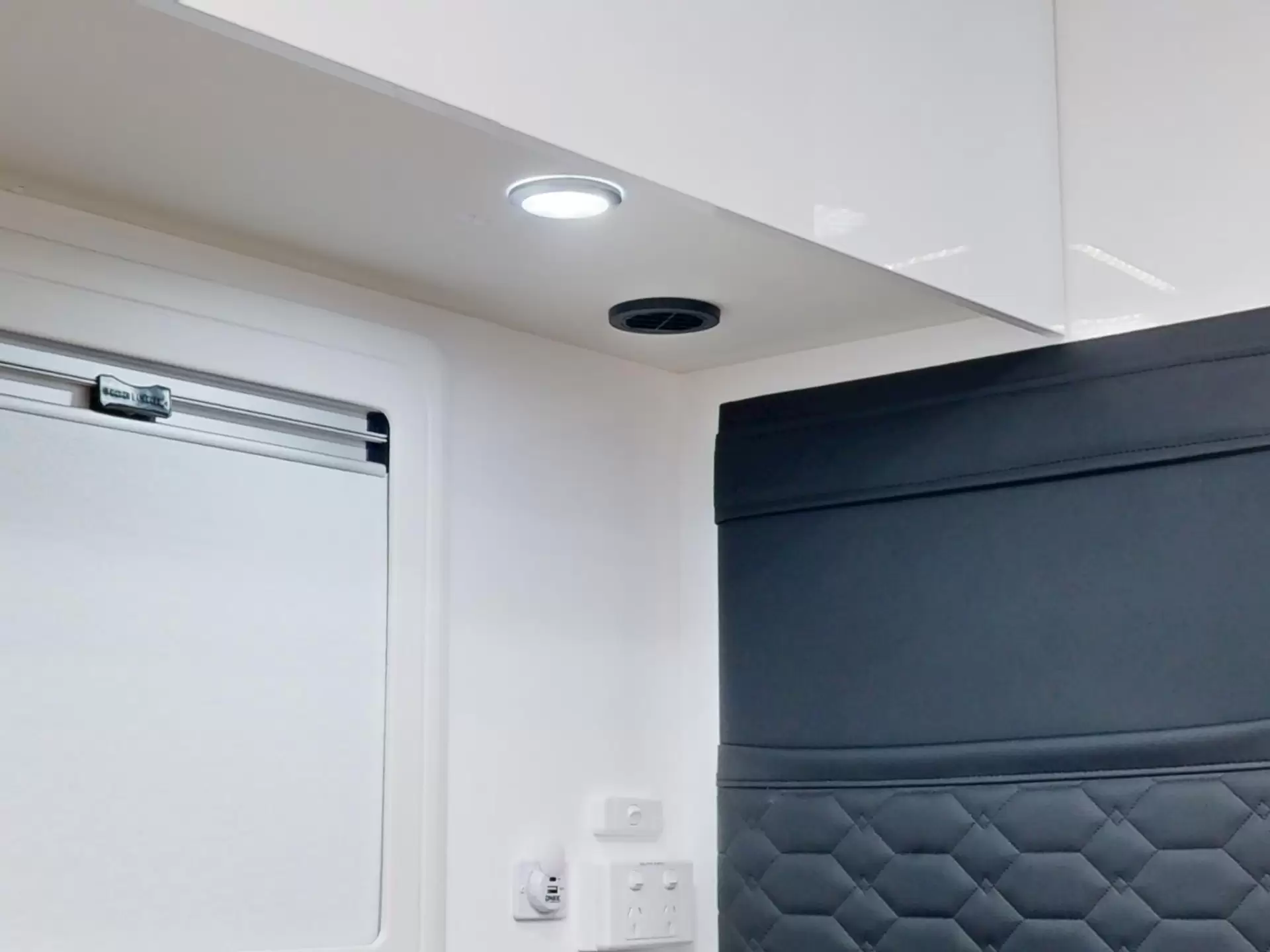 NEW 2026 VACATIONER CARAVANS ENDURA