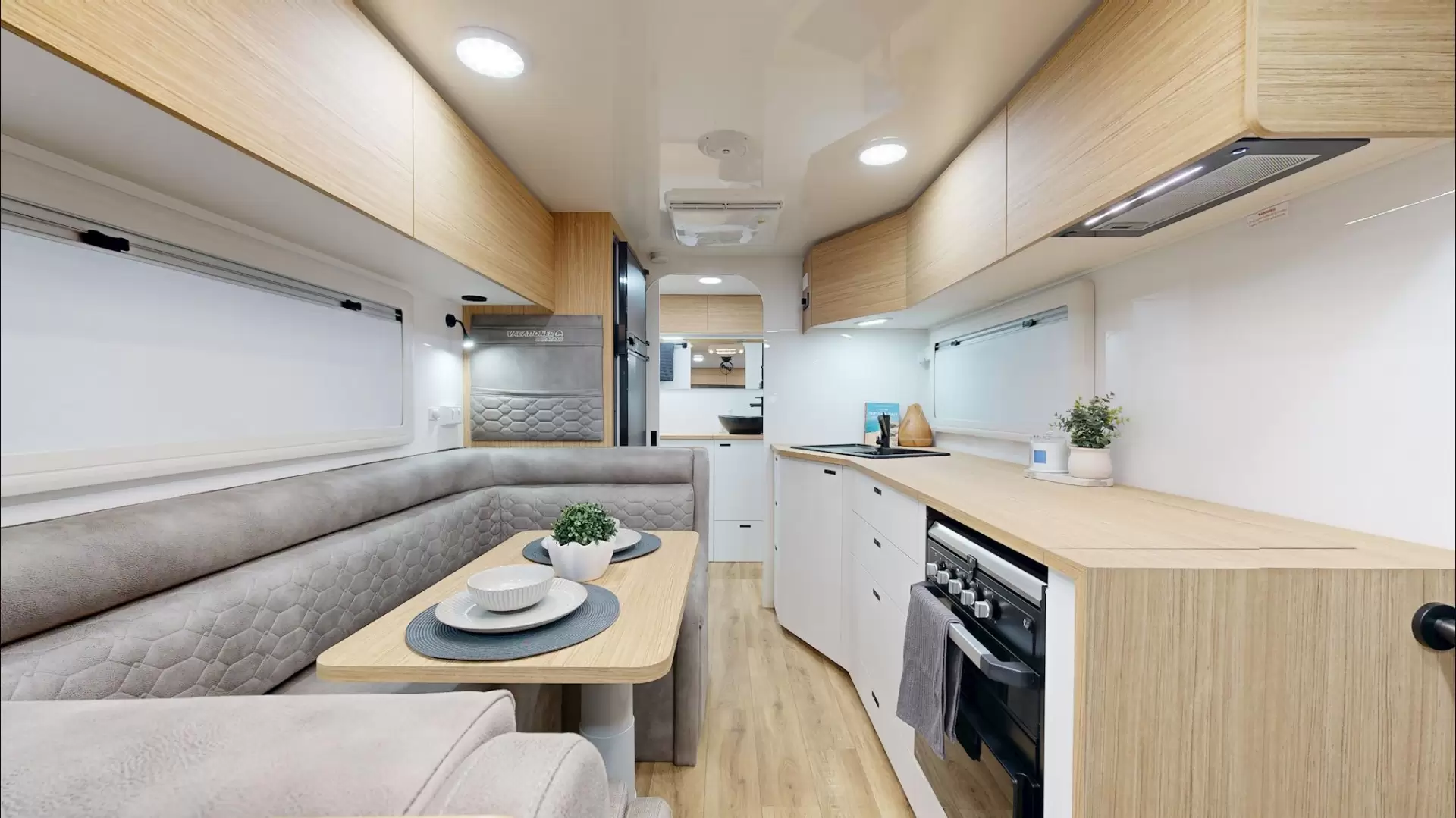 NEW 2025 VACATIONER CARAVANS ENDURA