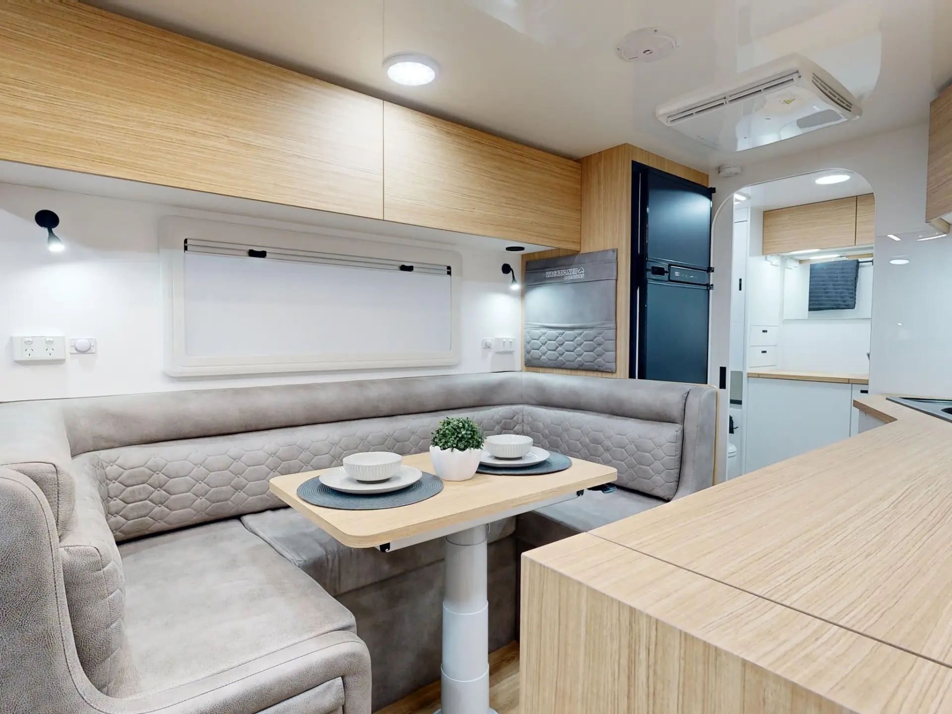 NEW 2026 VACATIONER CARAVANS ENDURA