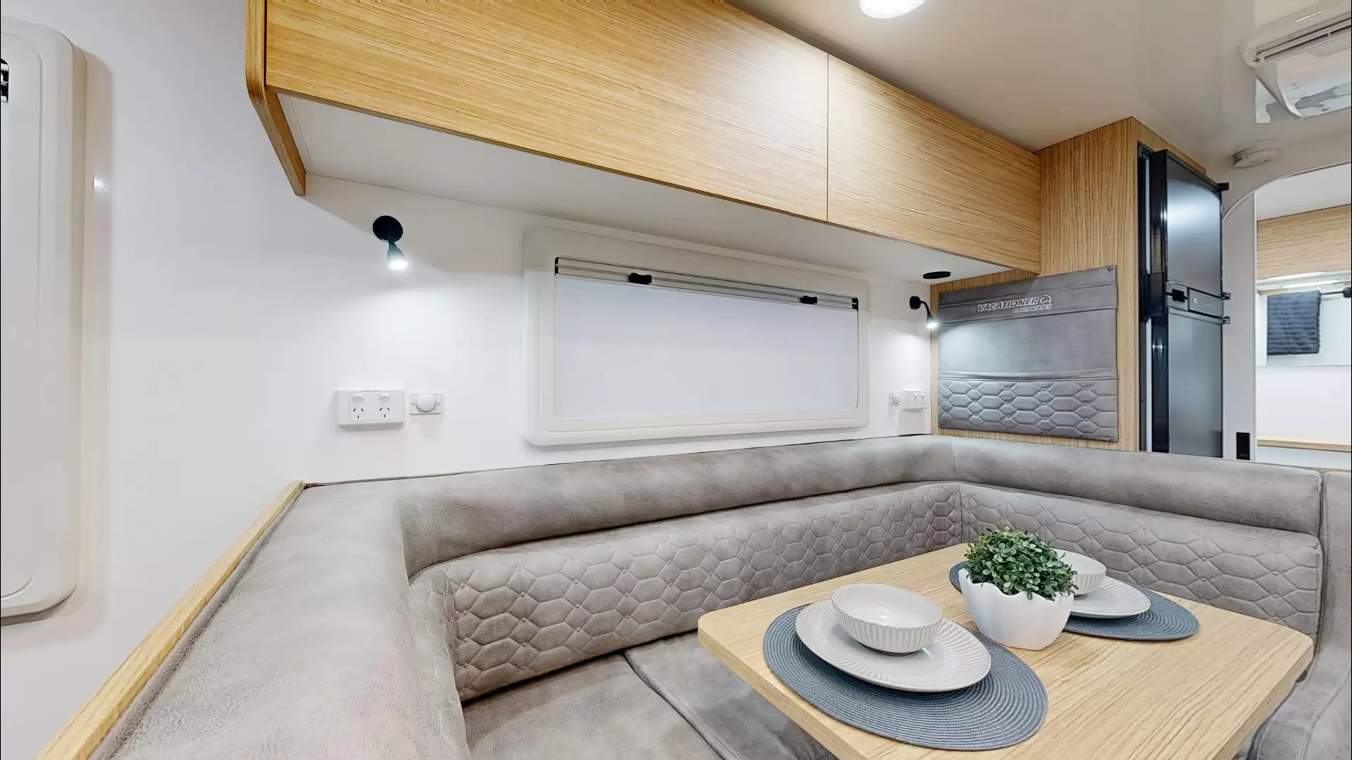 NEW 2025 VACATIONER CARAVANS ENDURA