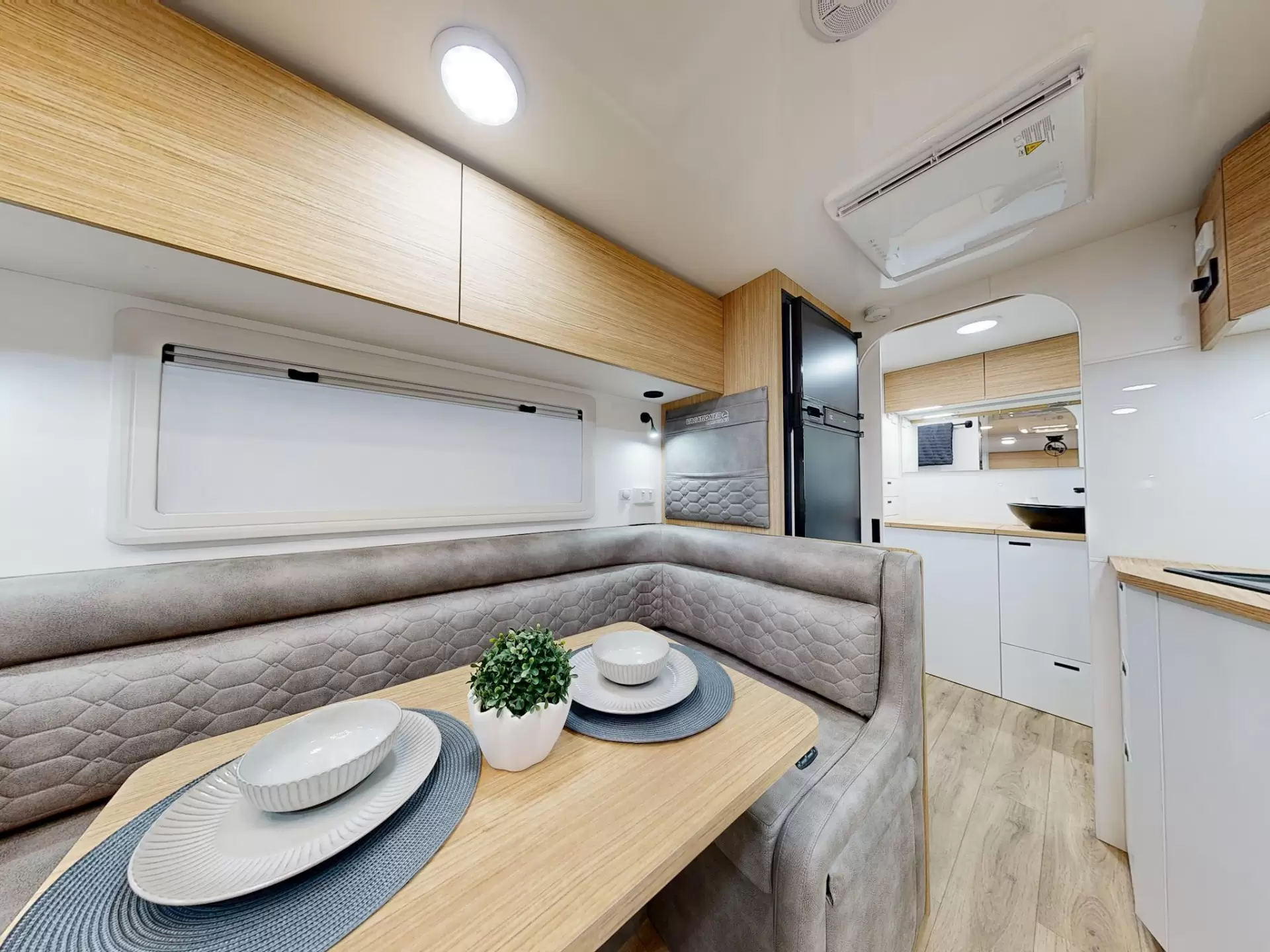 NEW 2025 VACATIONER CARAVANS ENDURA