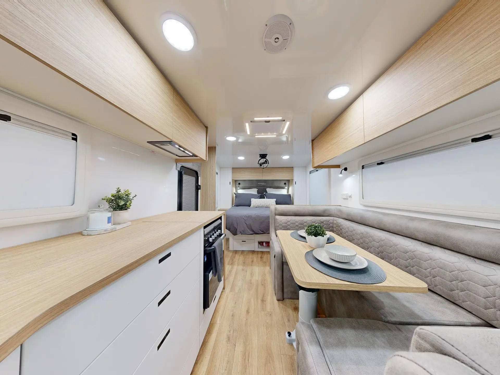 NEW 2026 VACATIONER CARAVANS ENDURA