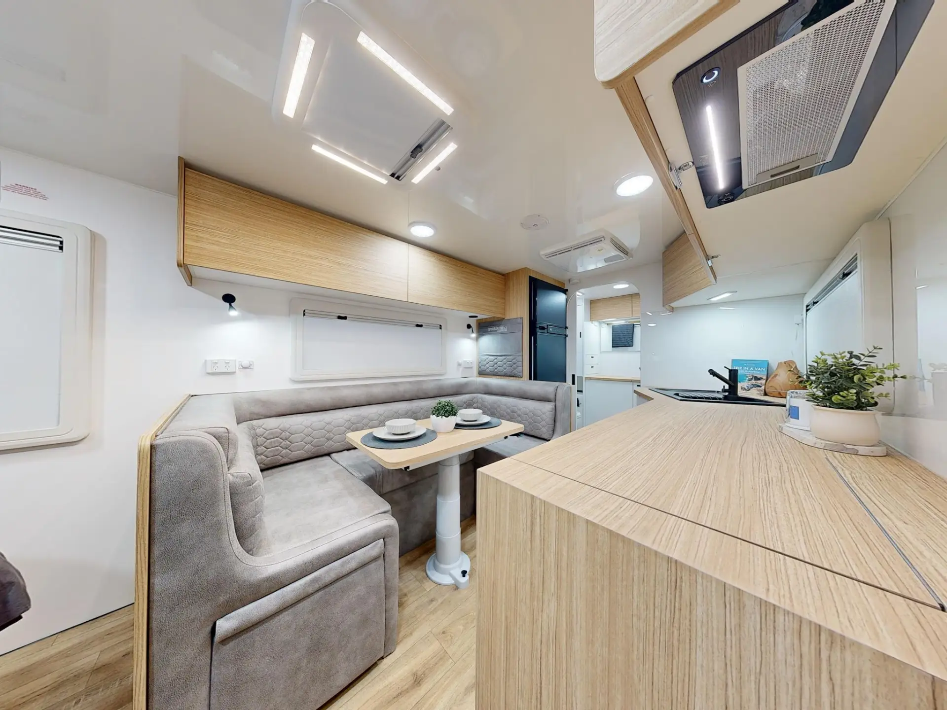 NEW 2026 VACATIONER CARAVANS ENDURA