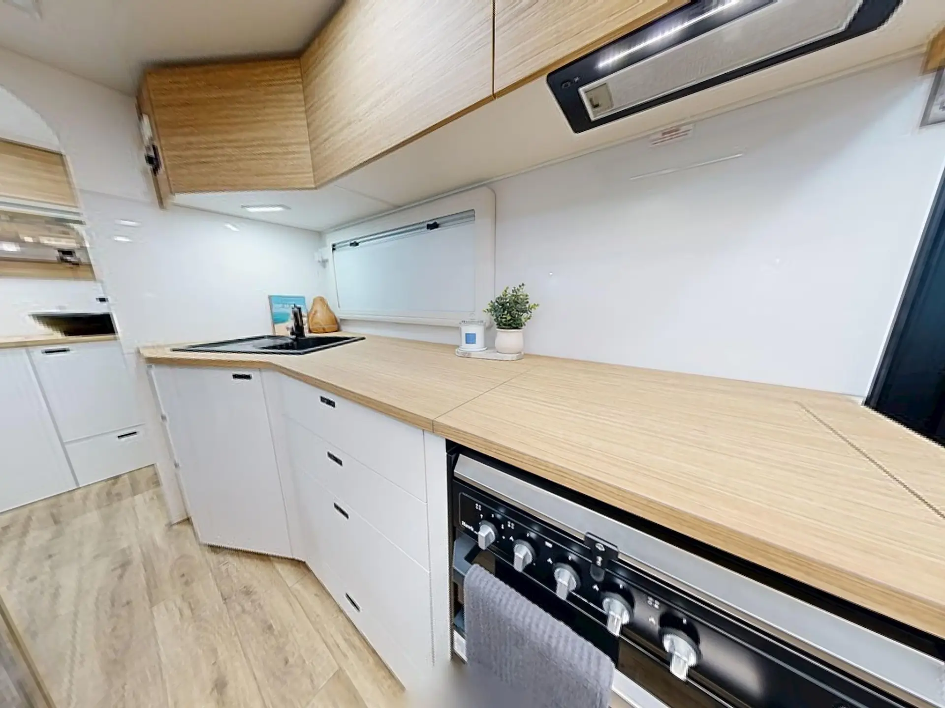 NEW 2026 VACATIONER CARAVANS ENDURA