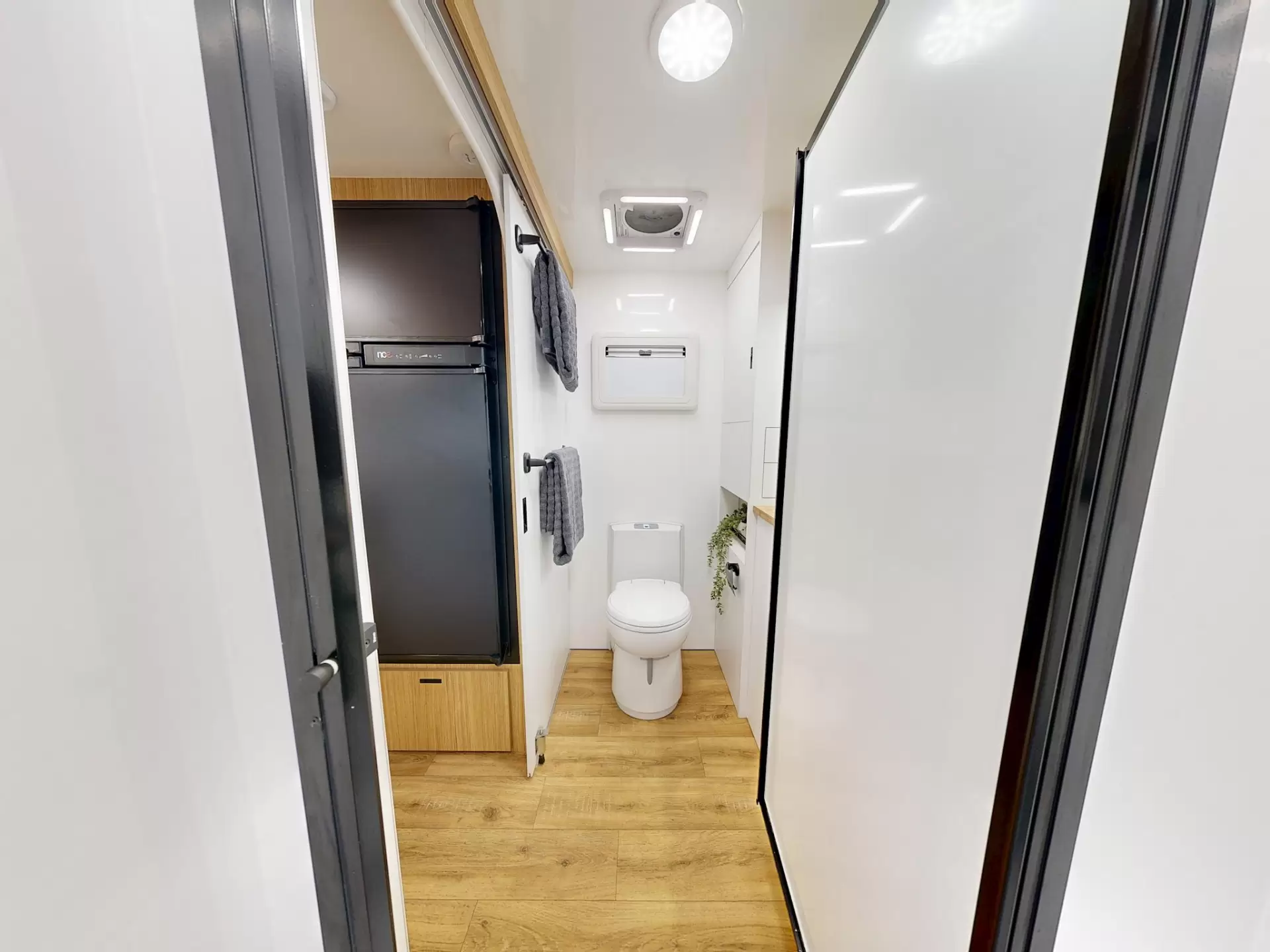 NEW 2025 VACATIONER CARAVANS ENDURA