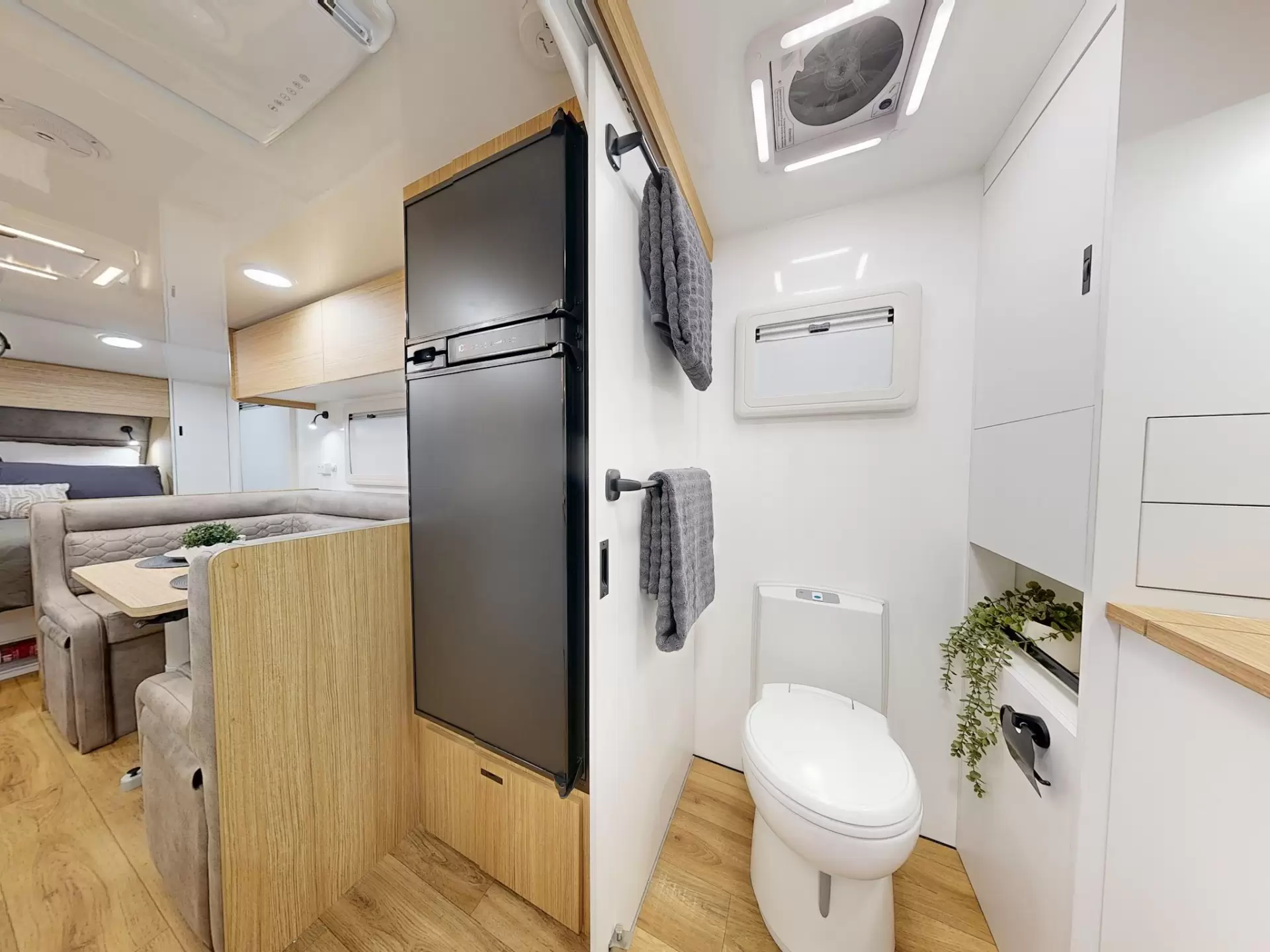 NEW 2025 VACATIONER CARAVANS ENDURA