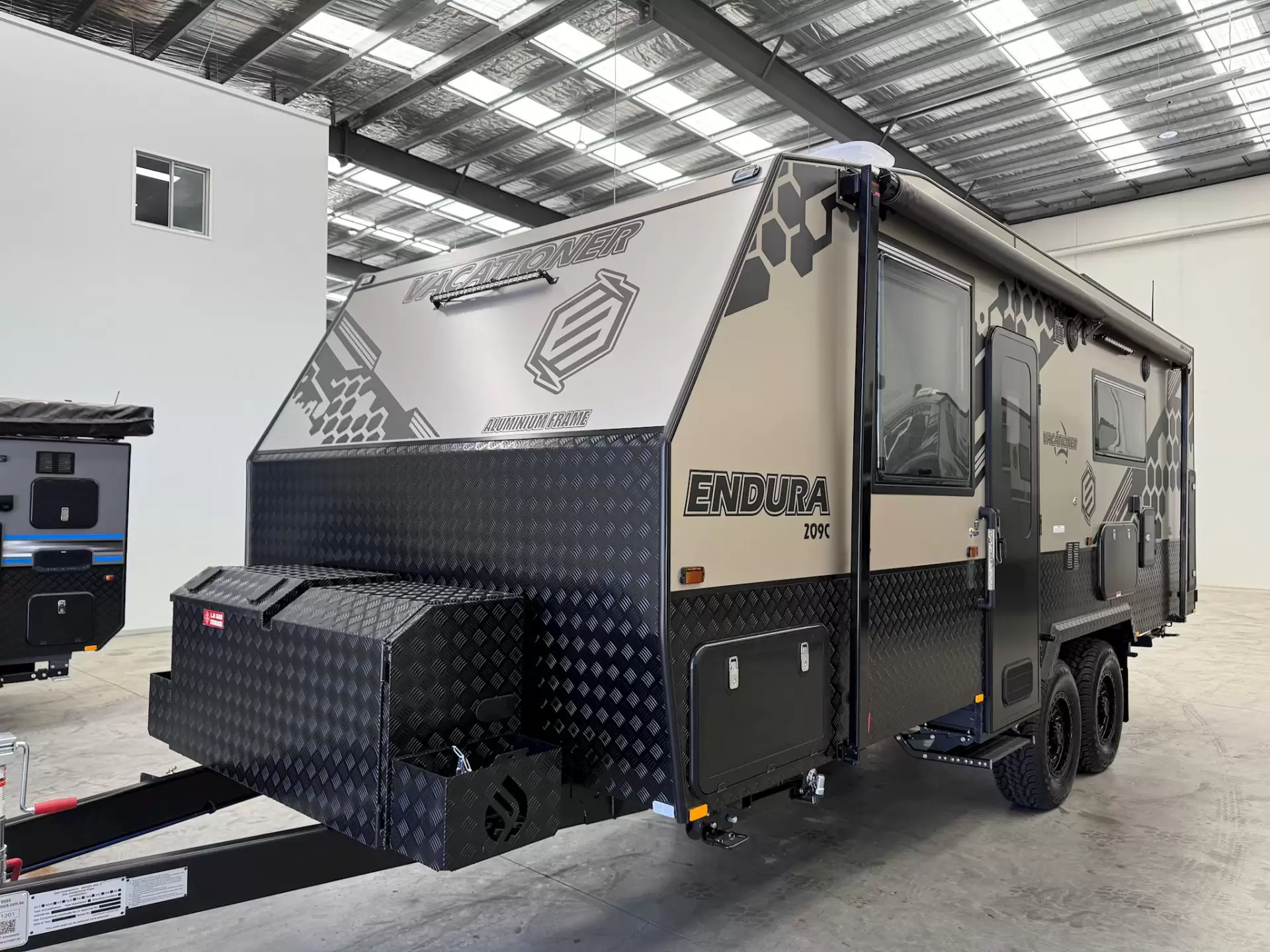 NEW 2025 VACATIONER CARAVANS ENDURA