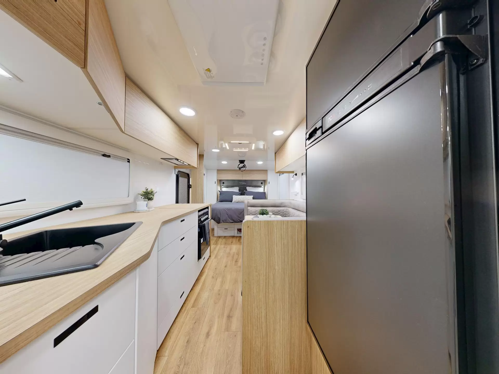NEW 2025 VACATIONER CARAVANS ENDURA