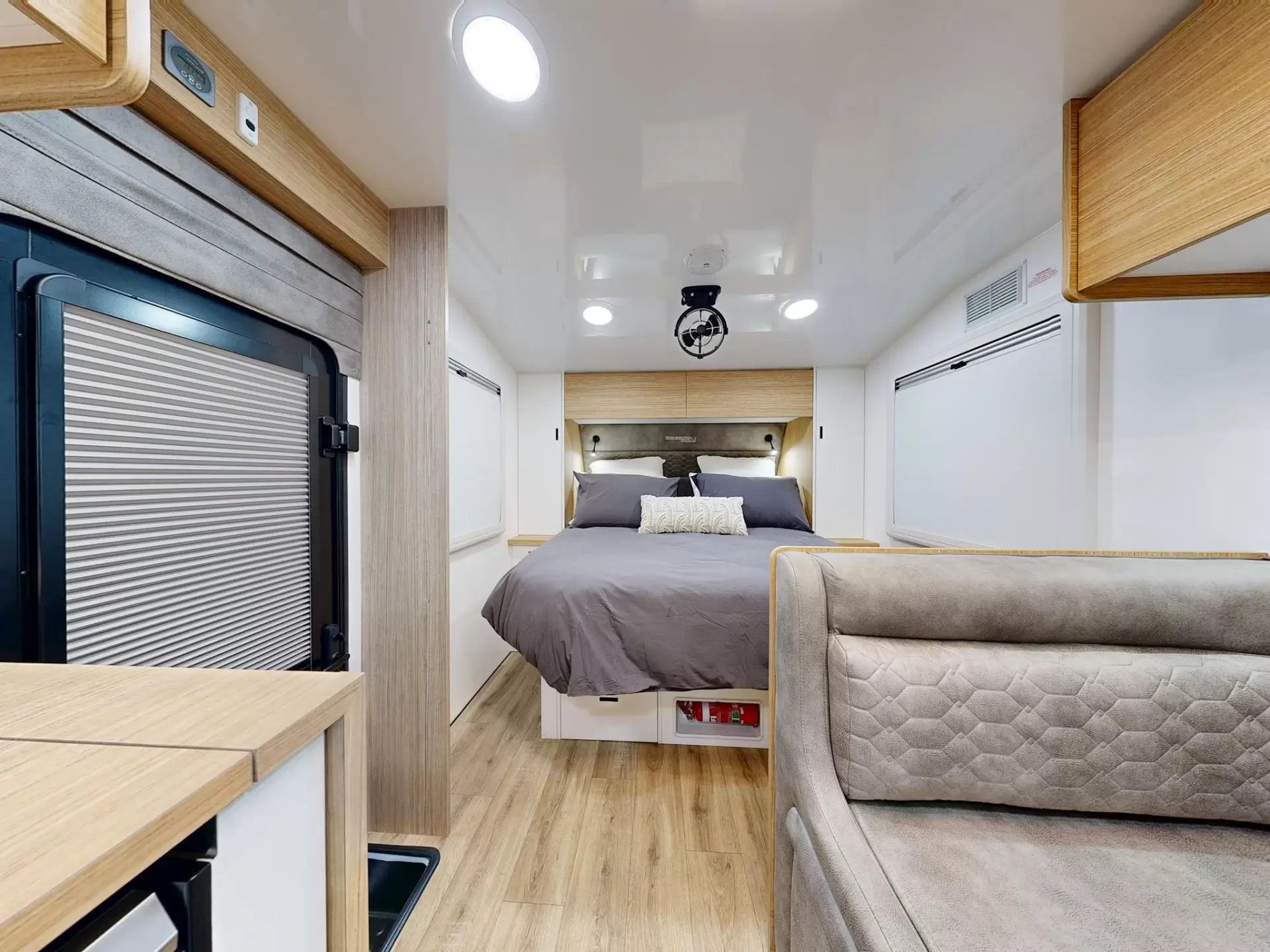 NEW 2025 VACATIONER CARAVANS ENDURA