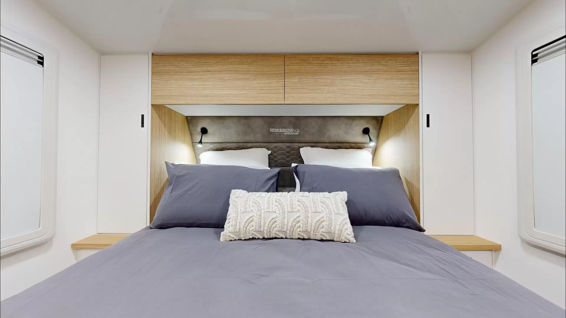 NEW 2025 VACATIONER CARAVANS ENDURA