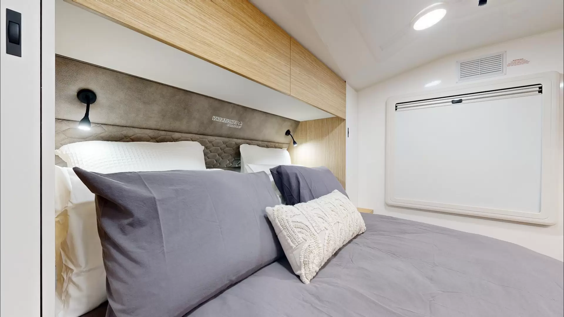 NEW 2025 VACATIONER CARAVANS ENDURA