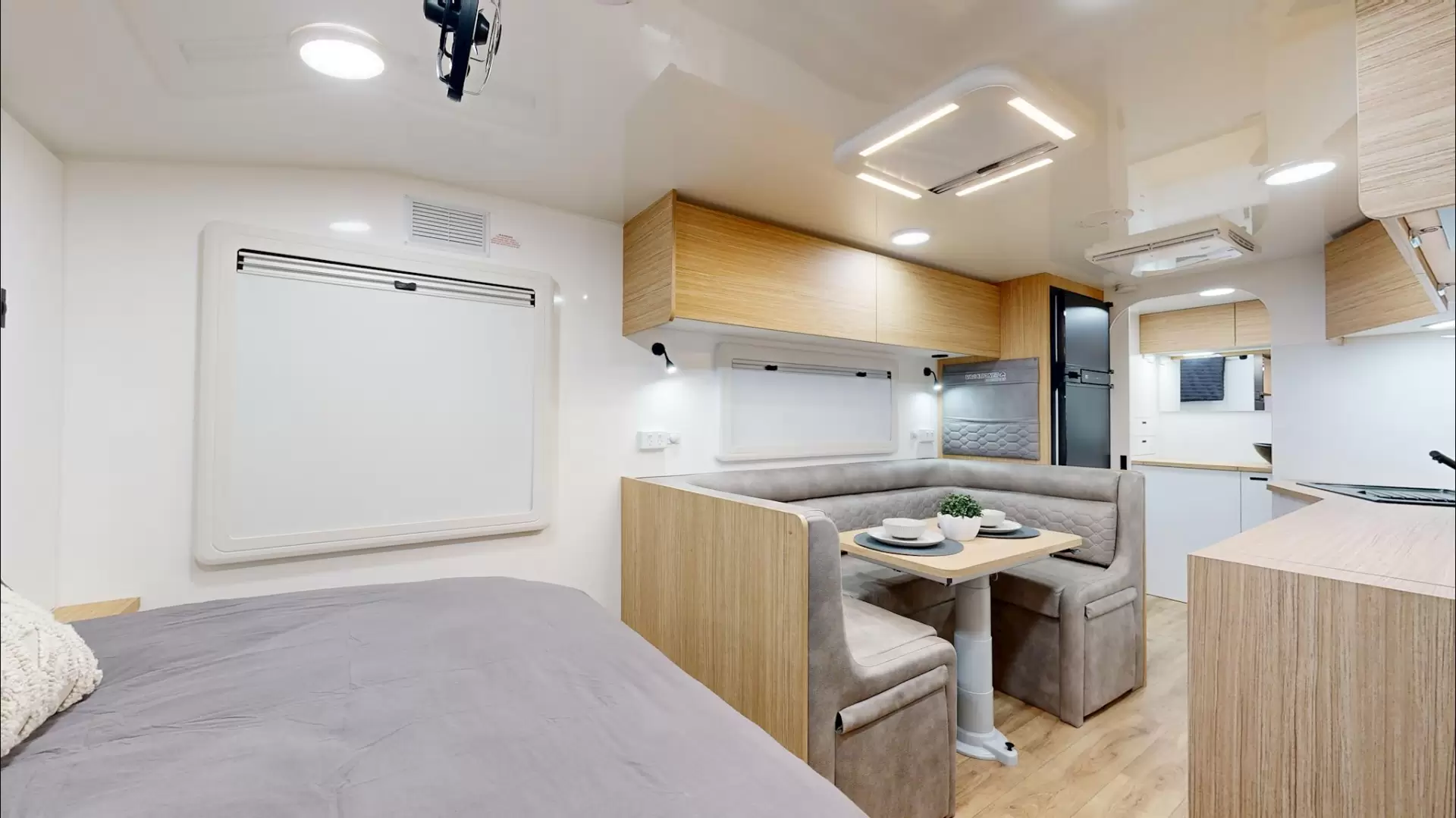 NEW 2025 VACATIONER CARAVANS ENDURA