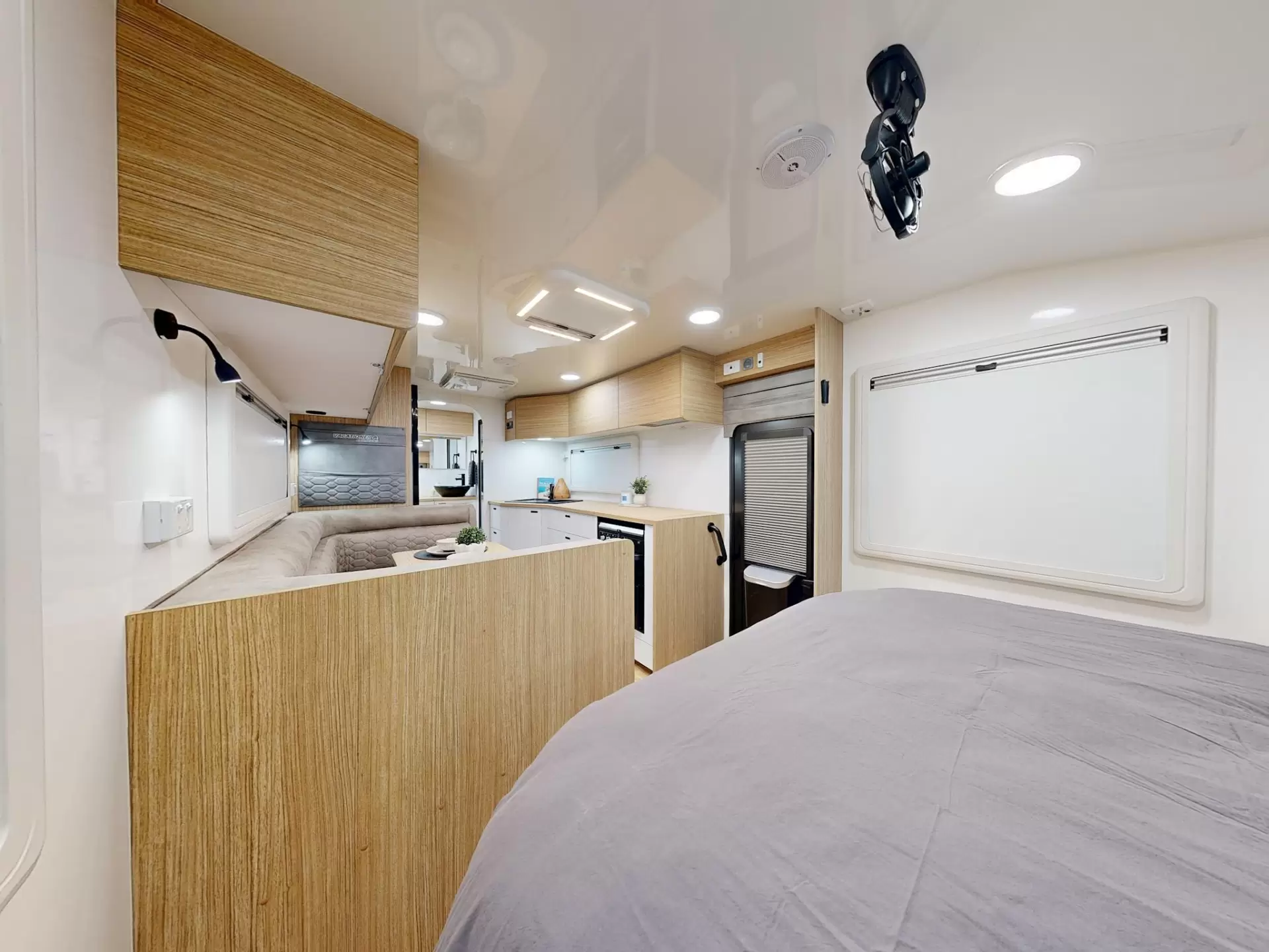 NEW 2025 VACATIONER CARAVANS ENDURA