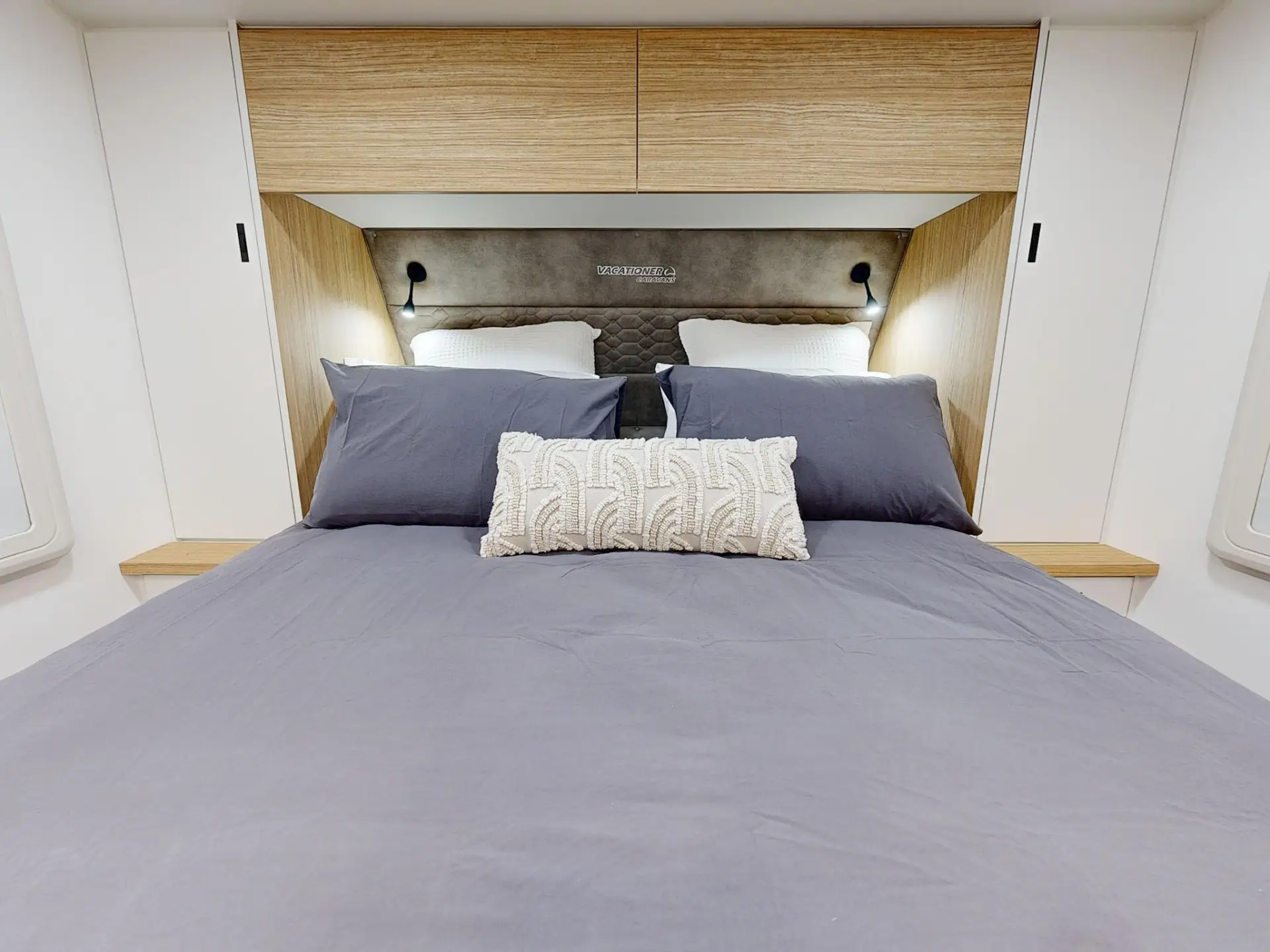 NEW 2026 VACATIONER CARAVANS ENDURA