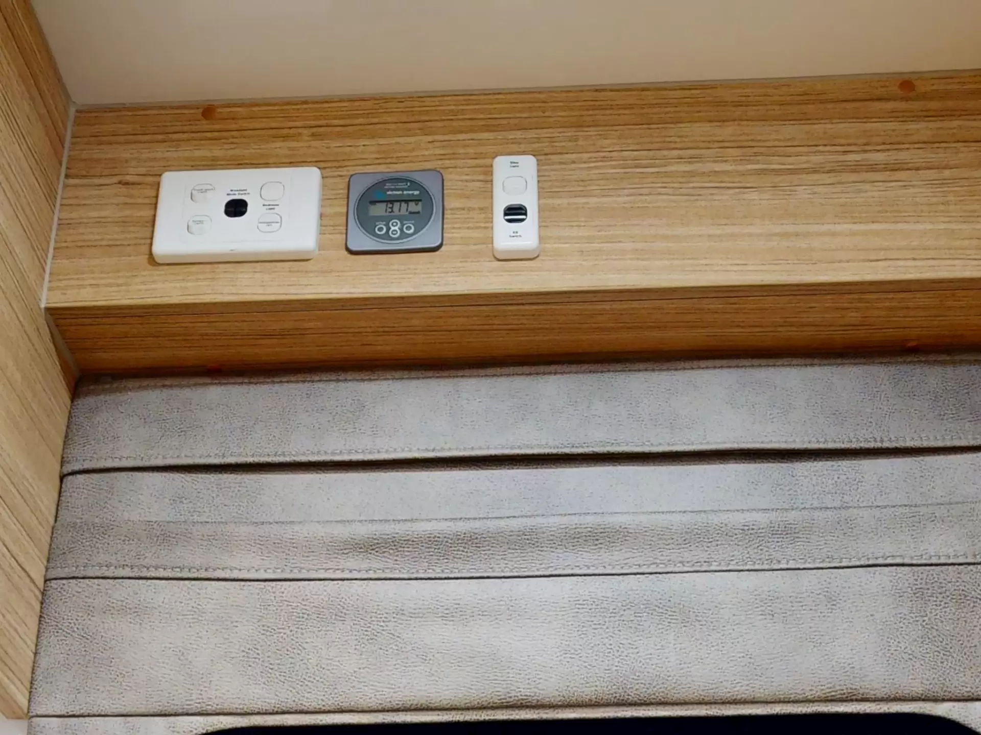 NEW 2025 VACATIONER CARAVANS ENDURA