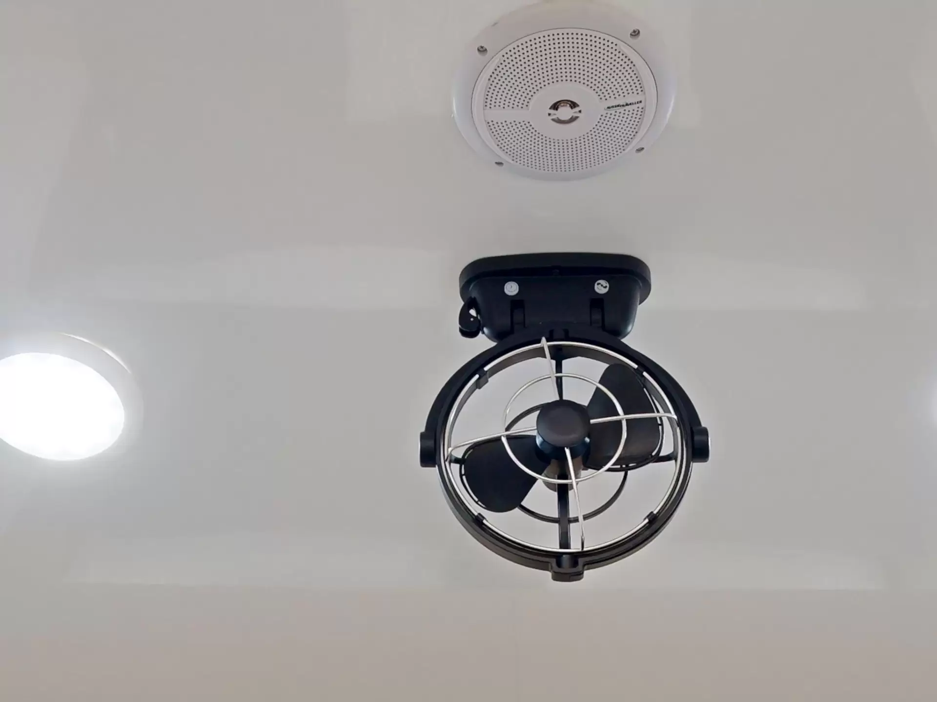 NEW 2025 VACATIONER CARAVANS ENDURA