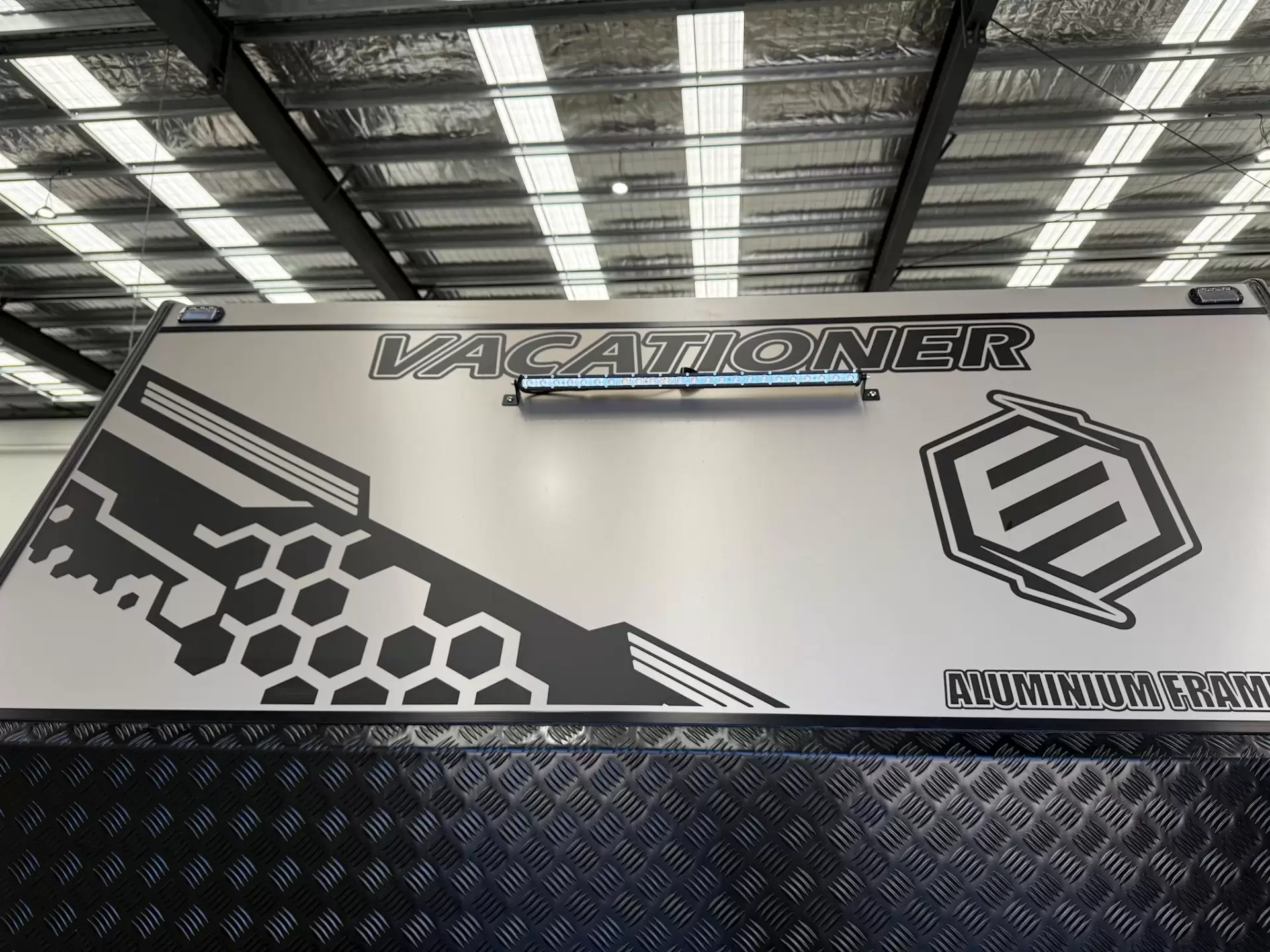 NEW 2025 VACATIONER CARAVANS ENDURA