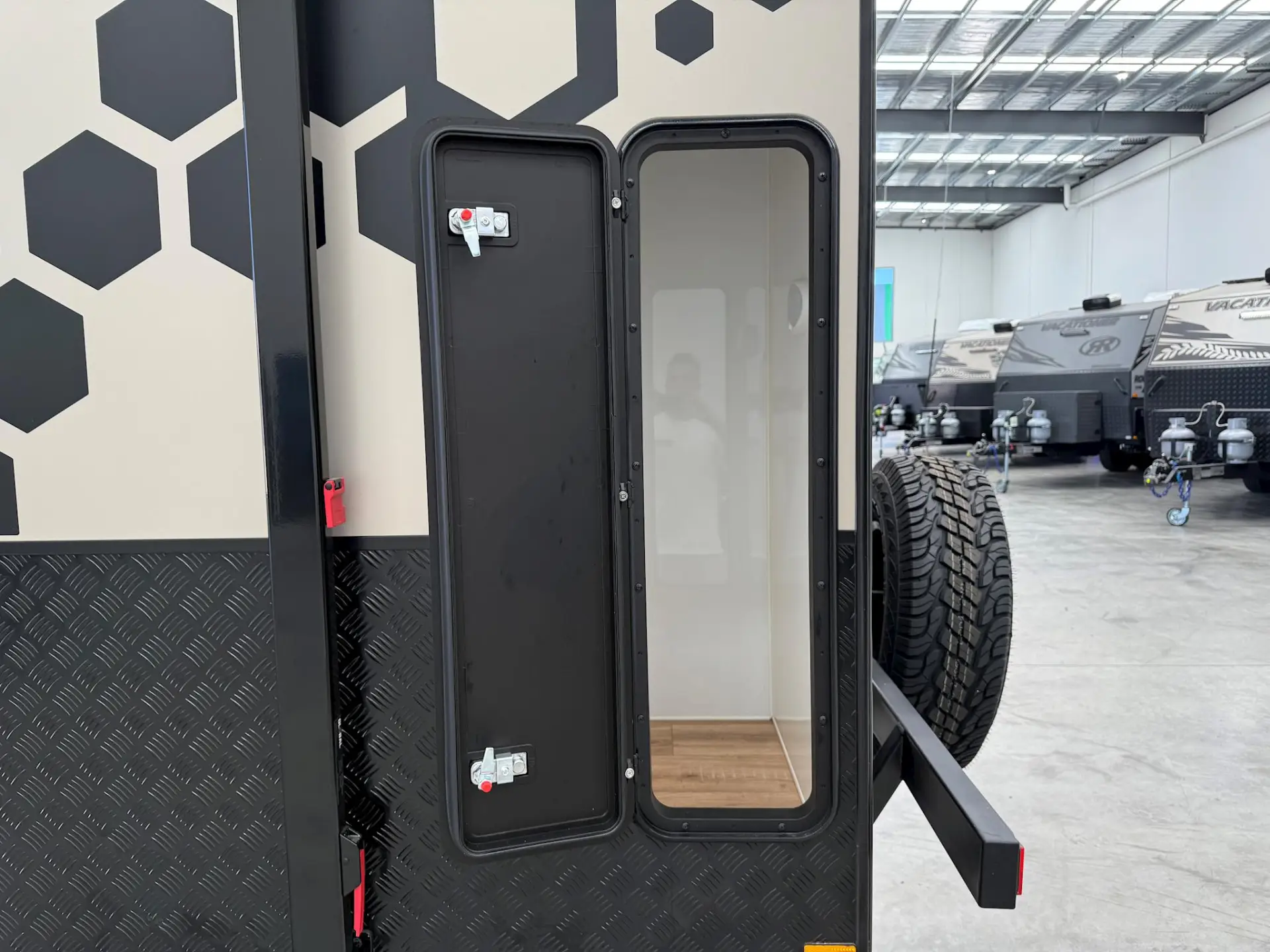 NEW 2026 VACATIONER CARAVANS ENDURA