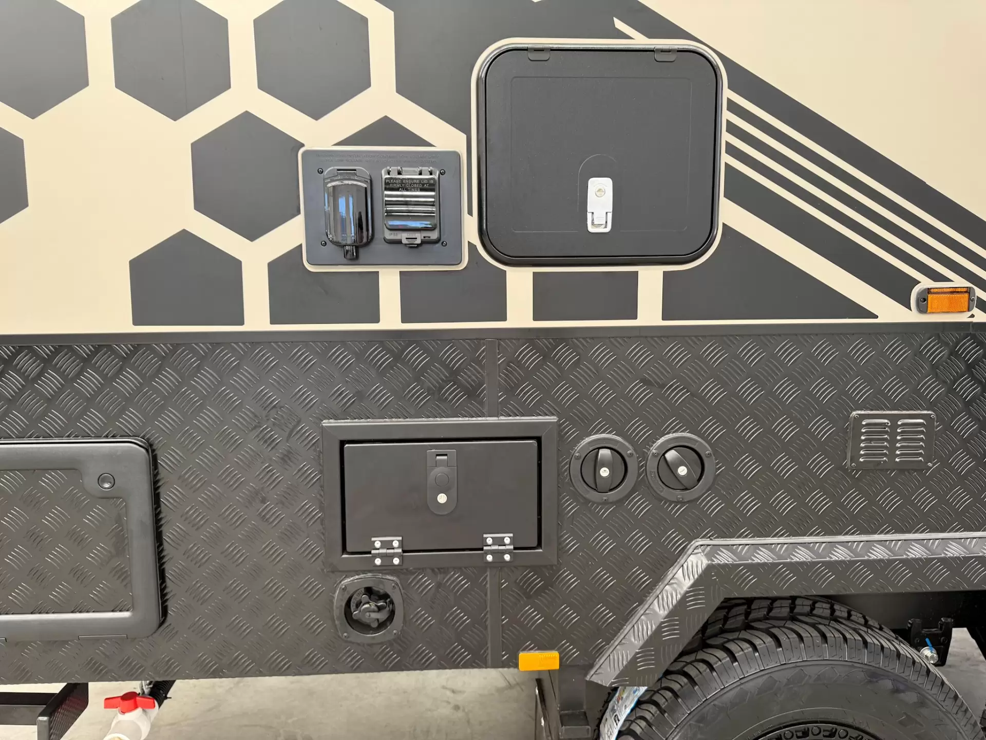 NEW 2025 VACATIONER CARAVANS ENDURA