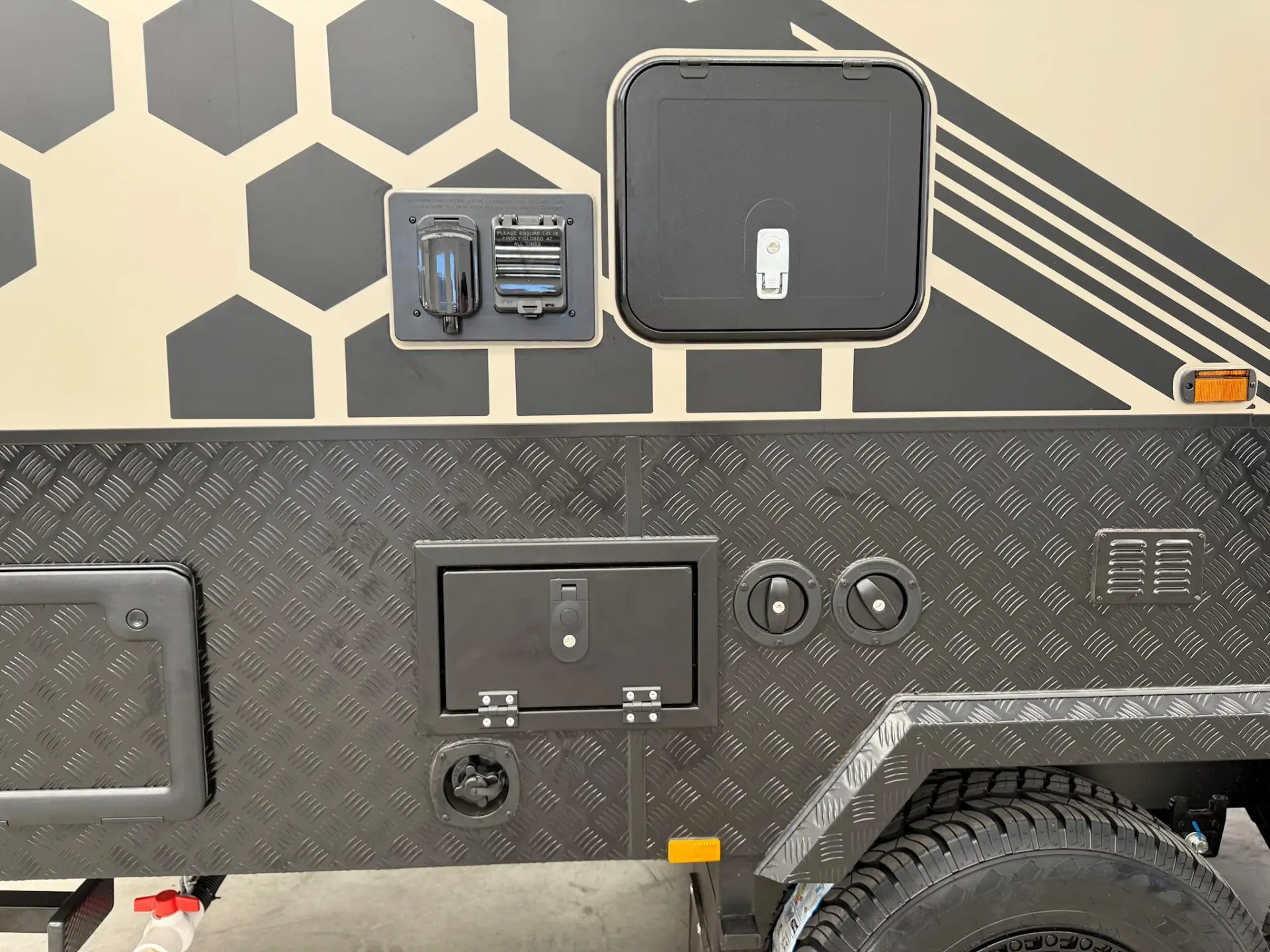 NEW 2026 VACATIONER CARAVANS ENDURA