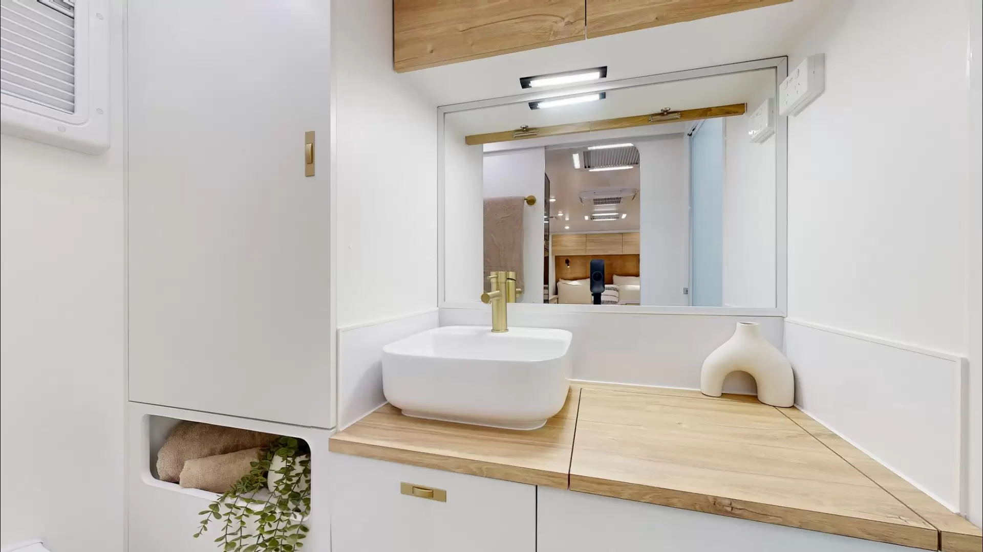 NEW 2025 Radiant Caravans OUTBACK