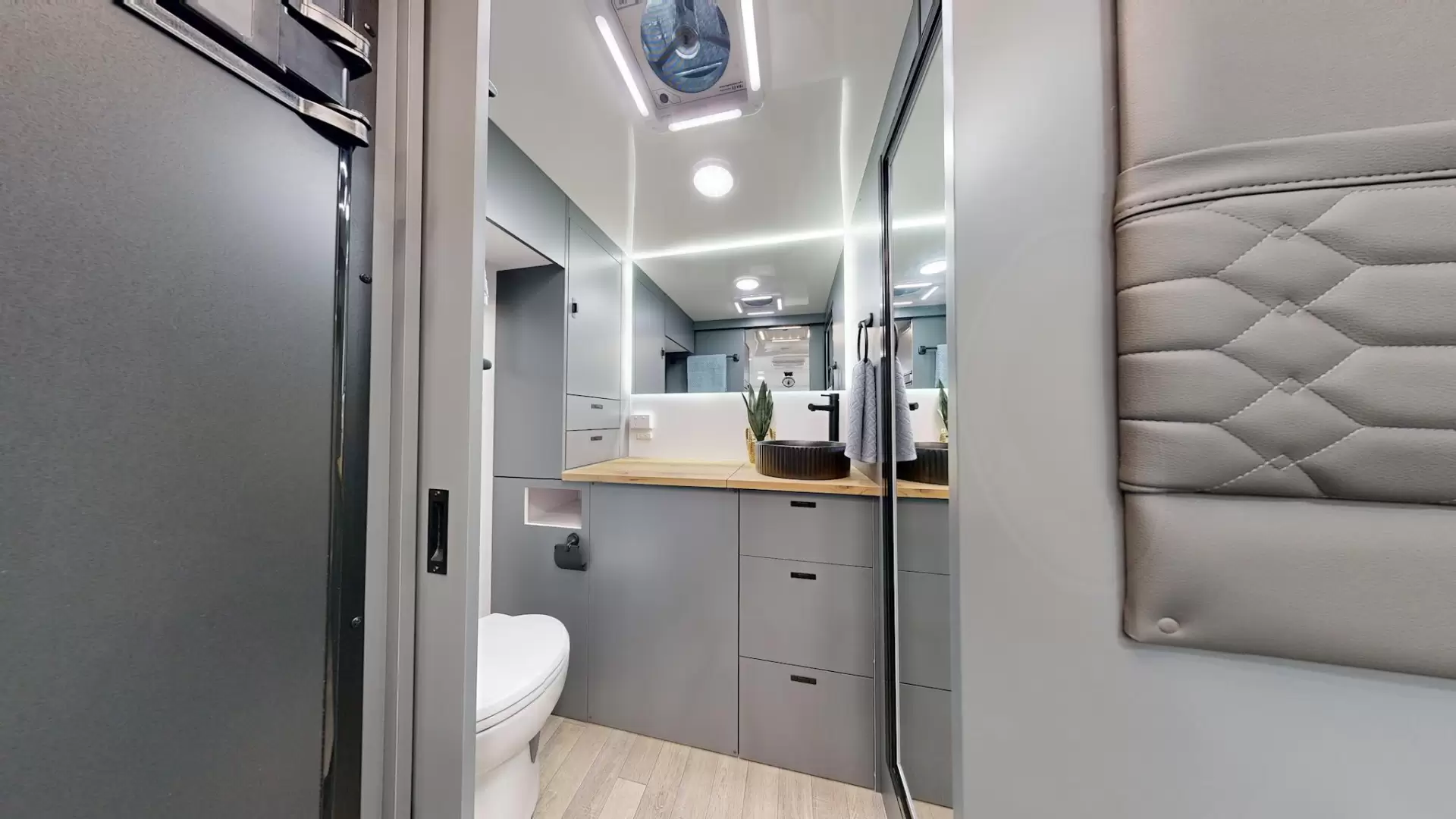 NEW 2026 VACATIONER CARAVANS ENDURA