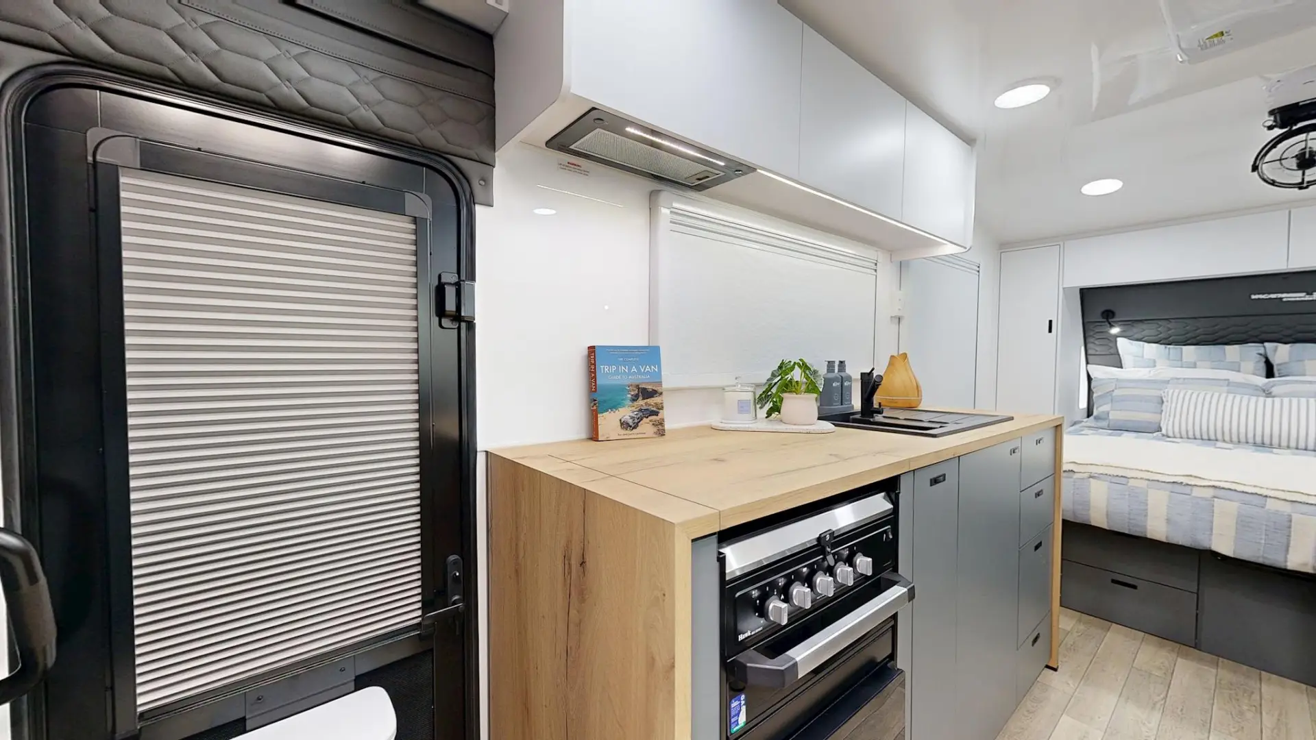 NEW 2026 VACATIONER CARAVANS ENDURA