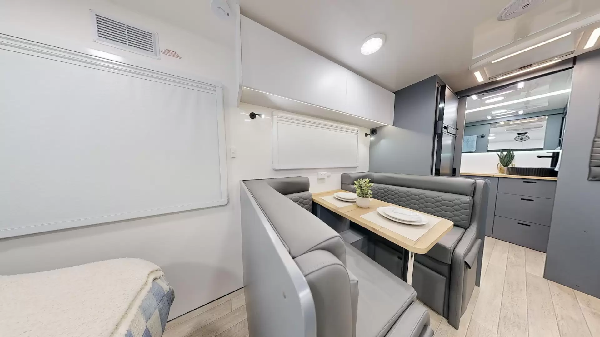 NEW 2026 VACATIONER CARAVANS ENDURA