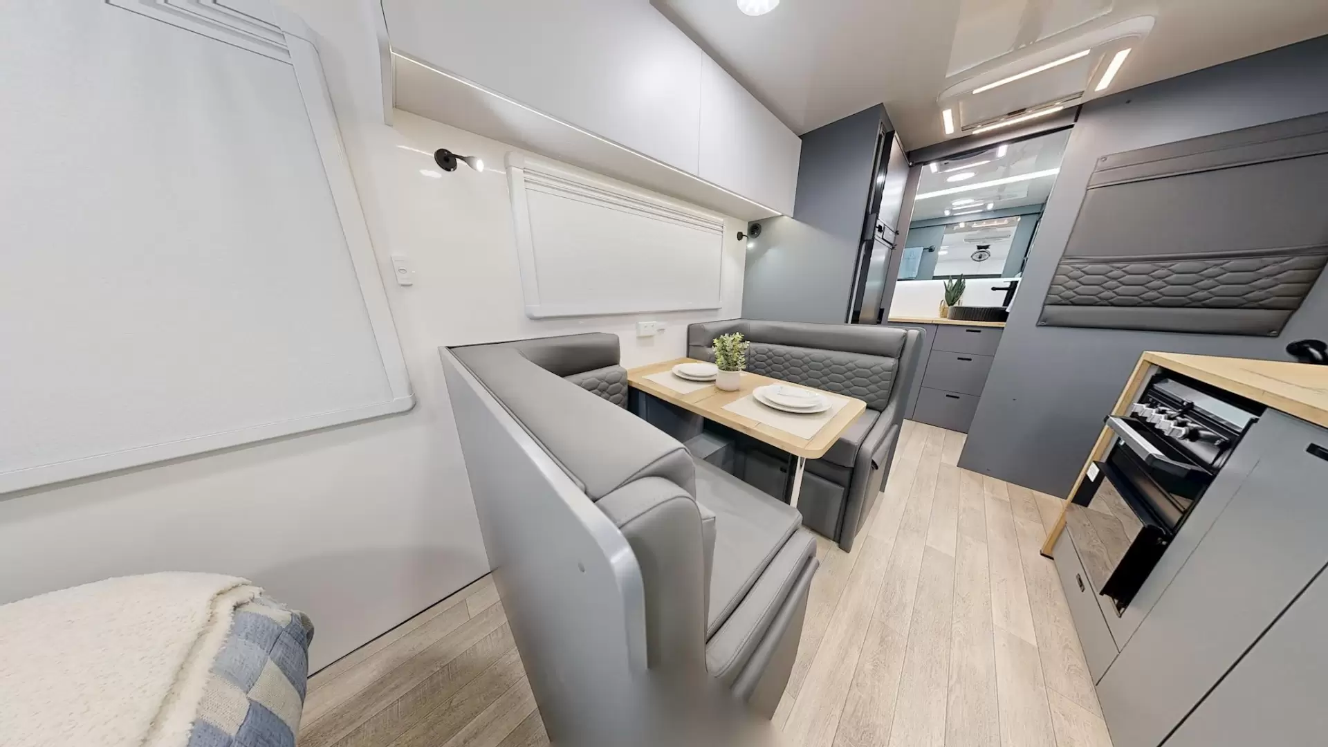 NEW 2026 VACATIONER CARAVANS ENDURA