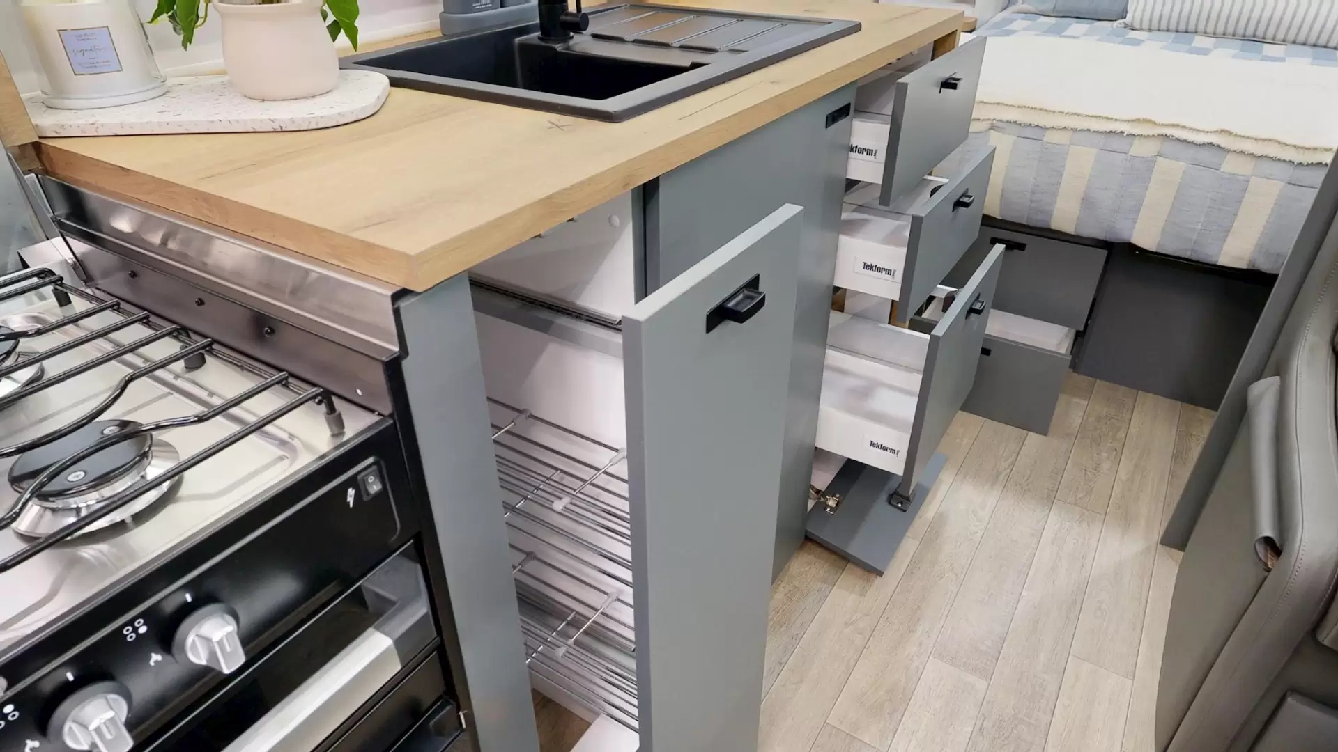 NEW 2026 VACATIONER CARAVANS ENDURA