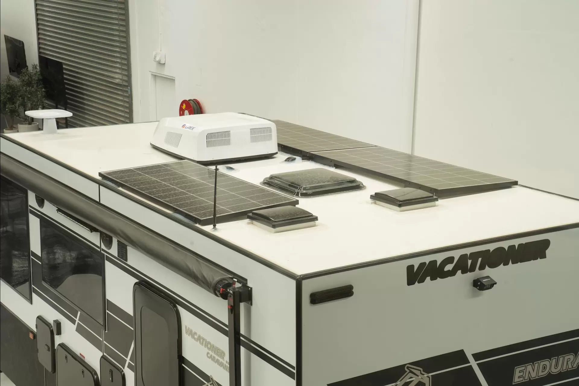 NEW 2026 VACATIONER CARAVANS ENDURA
