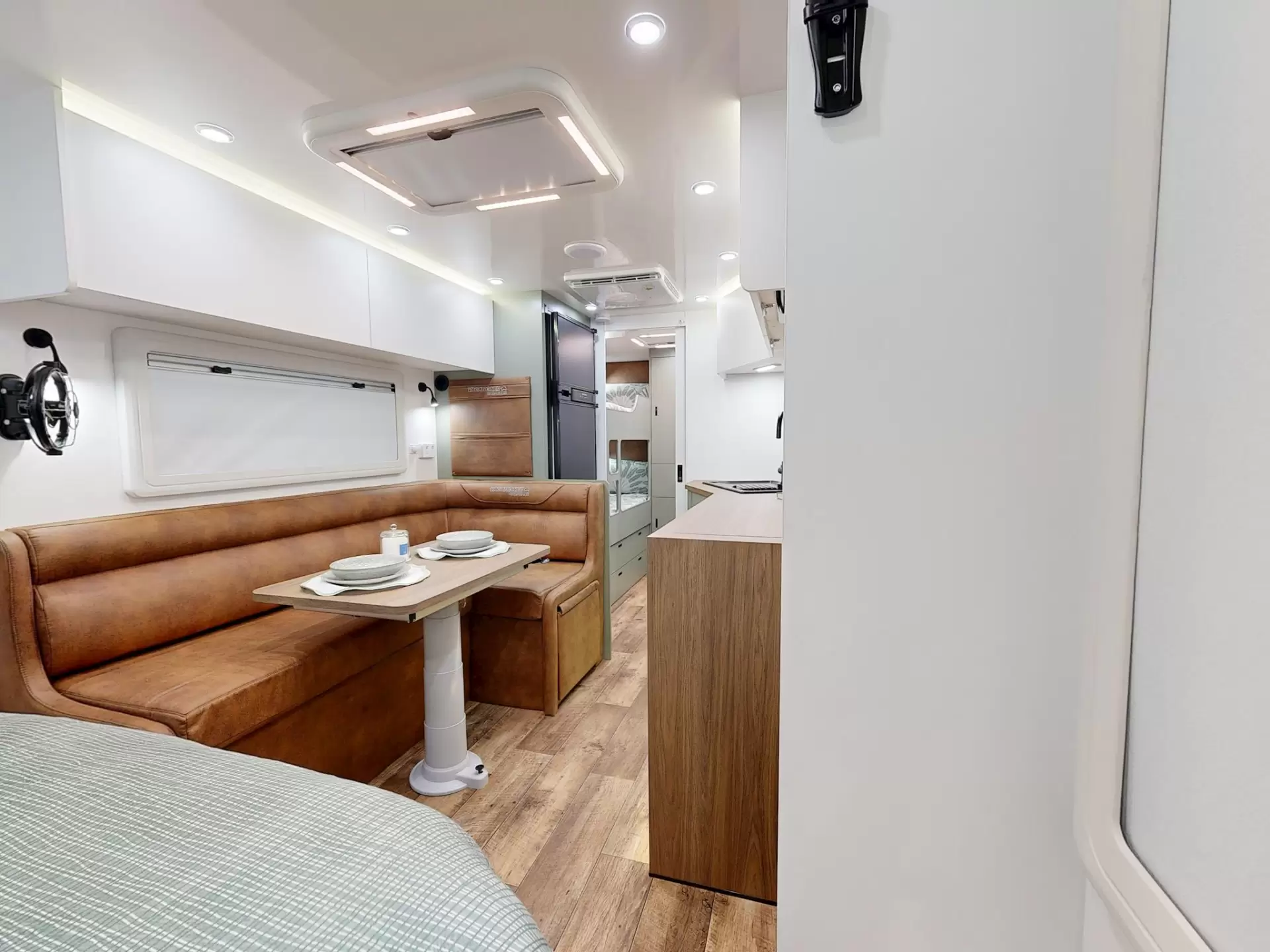 NEW 2025 VACATIONER CARAVANS ROUGH RIDER