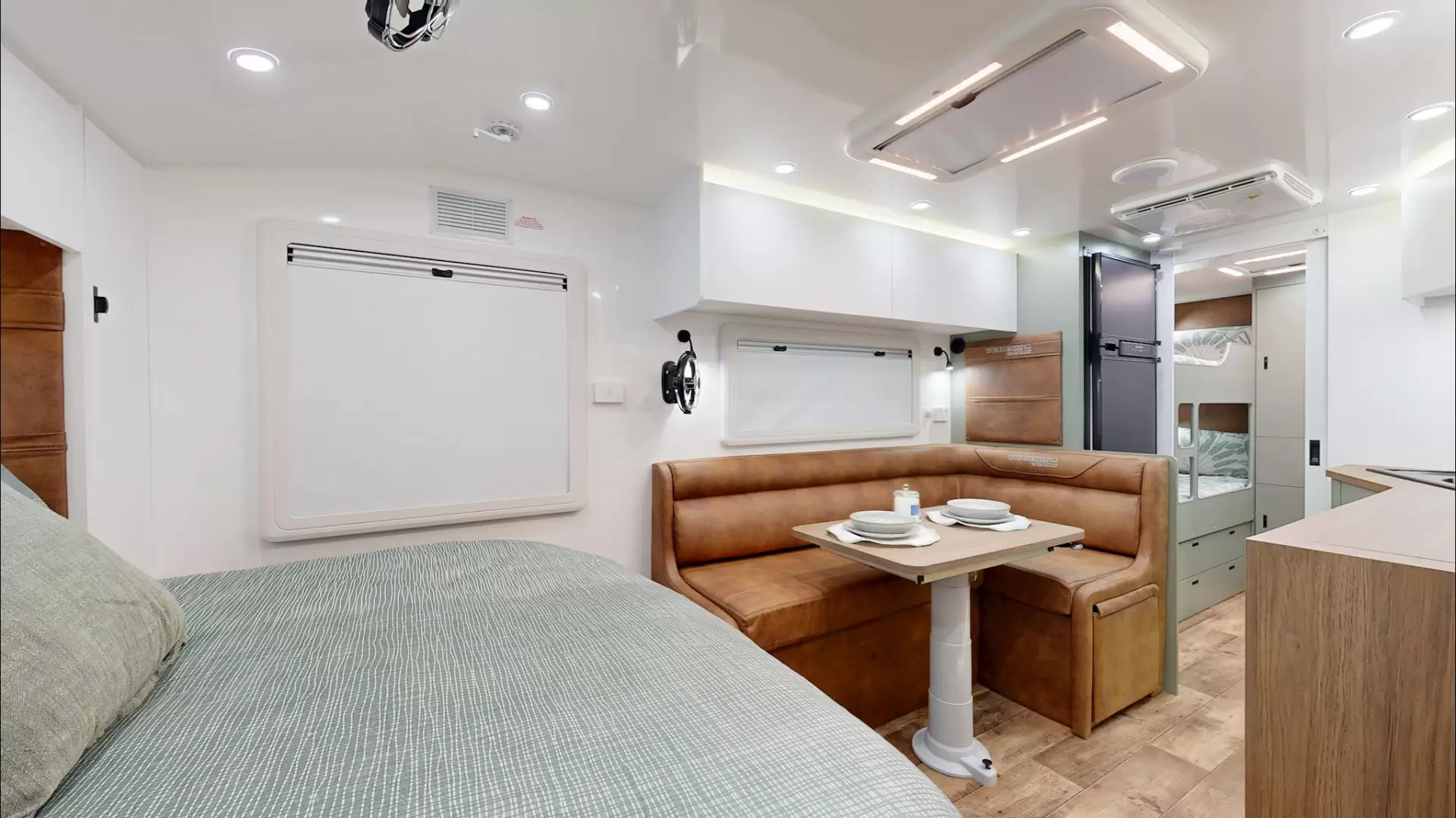 NEW 2025 VACATIONER CARAVANS ROUGH RIDER