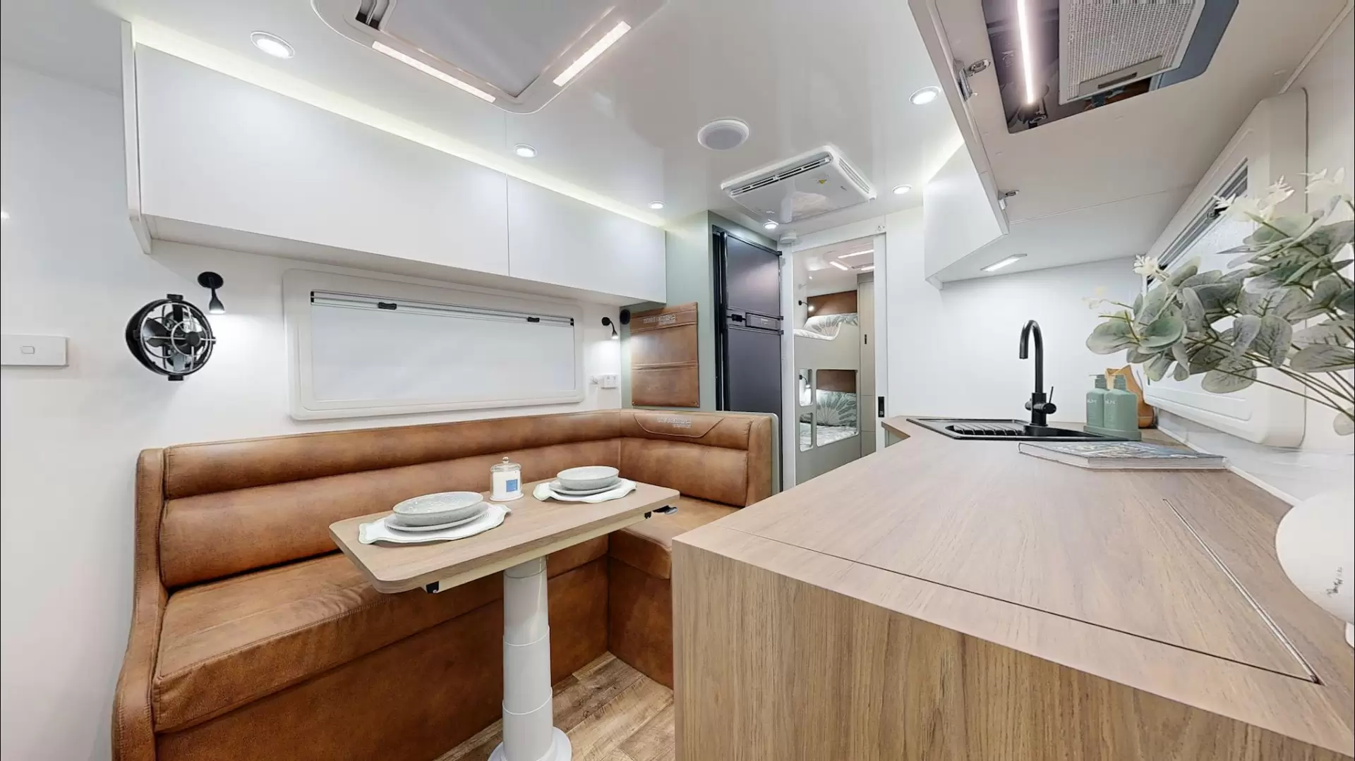 NEW 2025 VACATIONER CARAVANS ROUGH RIDER