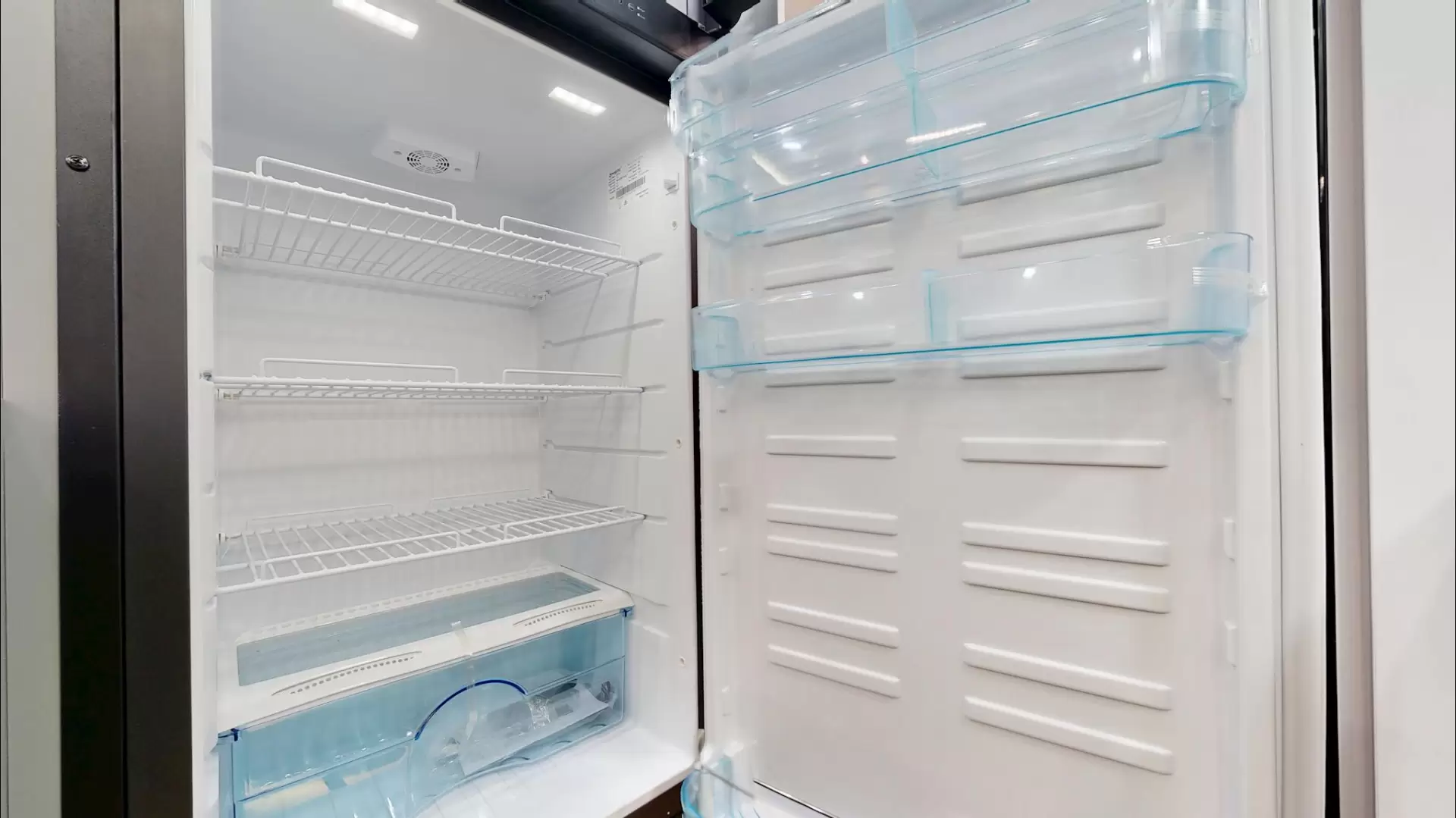 NEW 2025 VACATIONER CARAVANS ROUGH RIDER