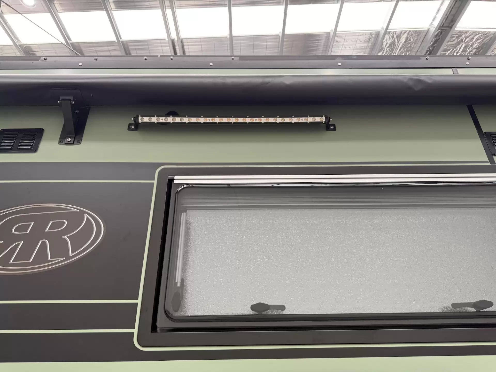 NEW 2025 VACATIONER CARAVANS ROUGH RIDER