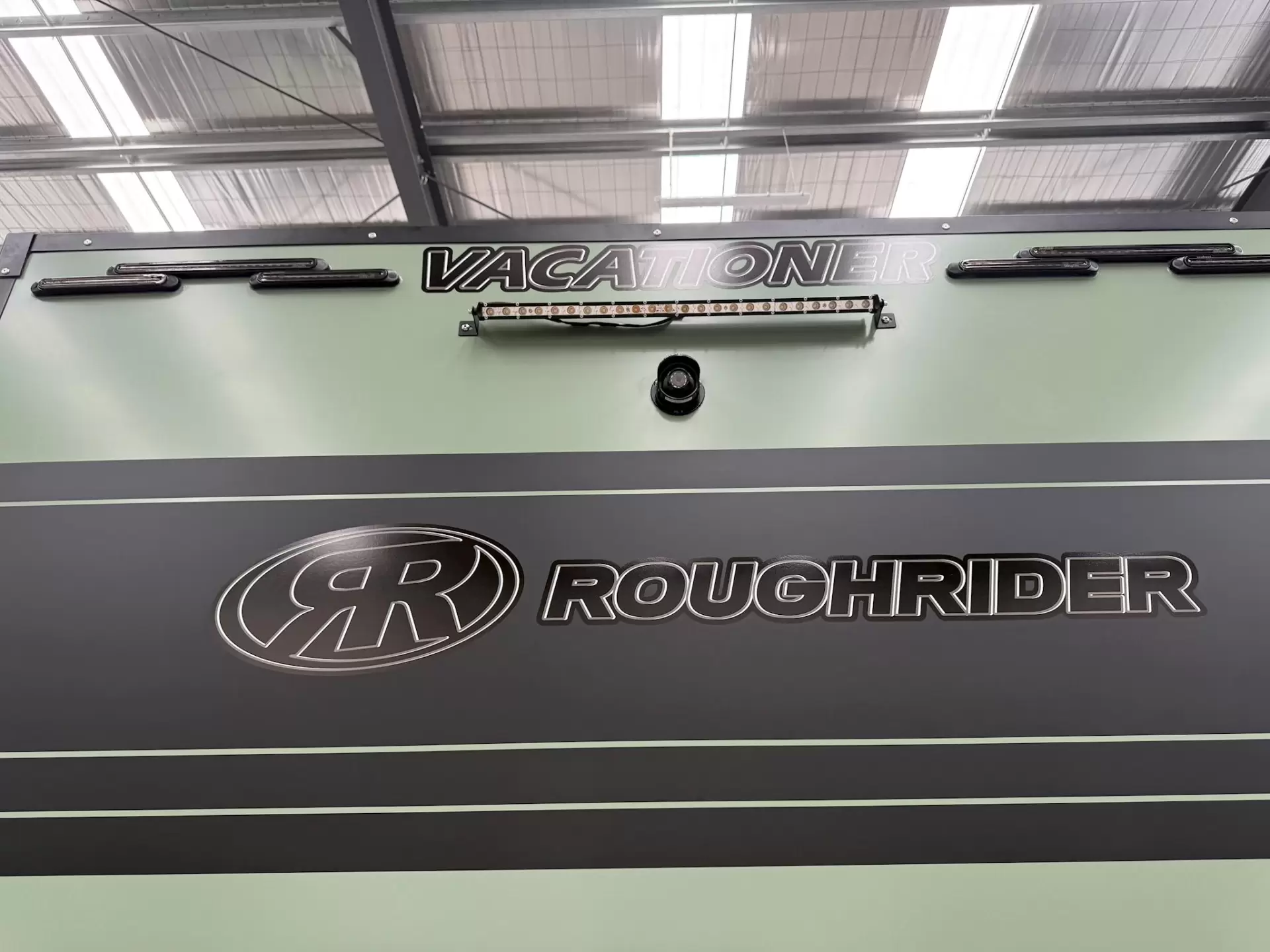 NEW 2025 VACATIONER CARAVANS ROUGH RIDER