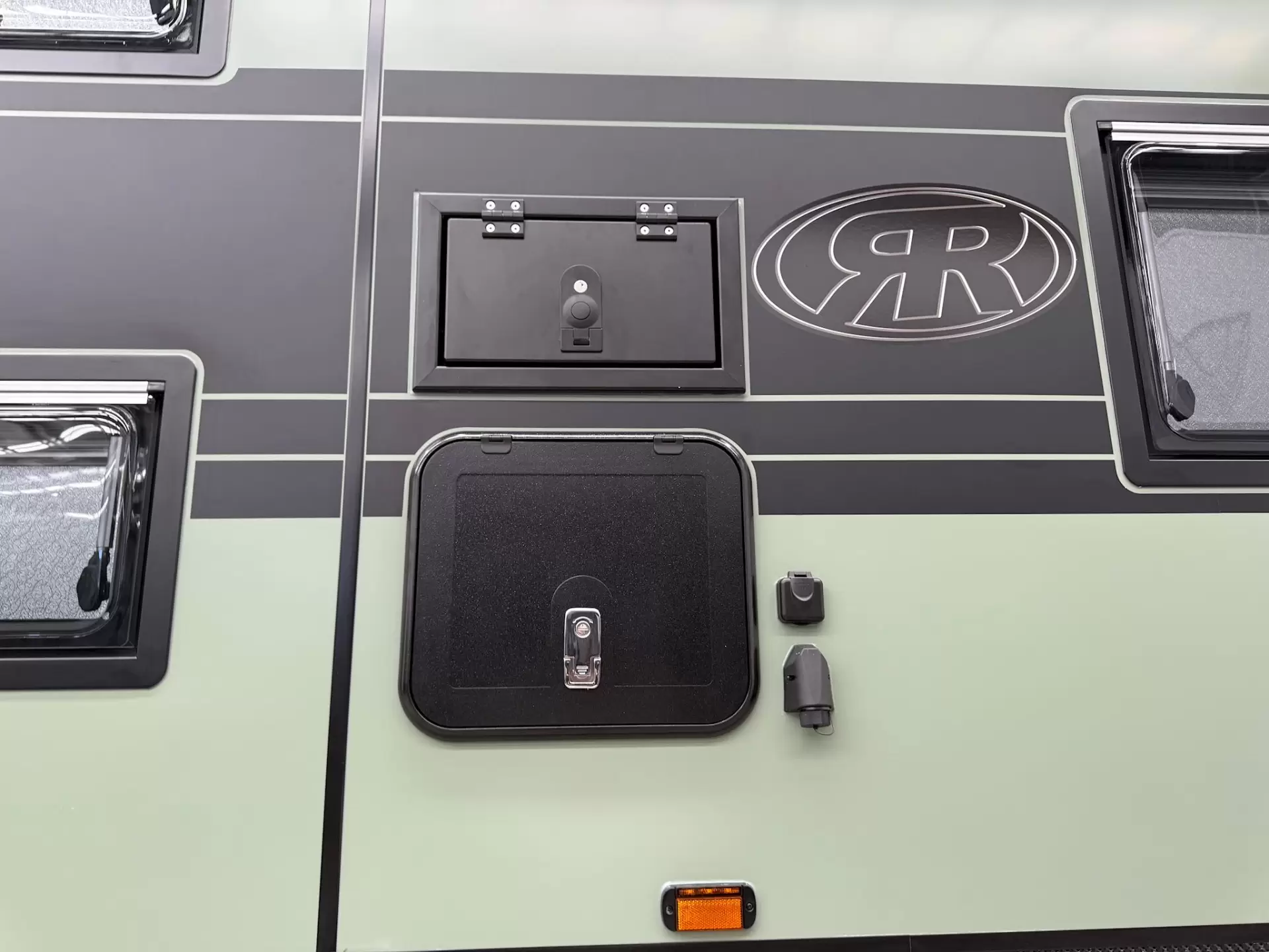 NEW 2025 VACATIONER CARAVANS ROUGH RIDER