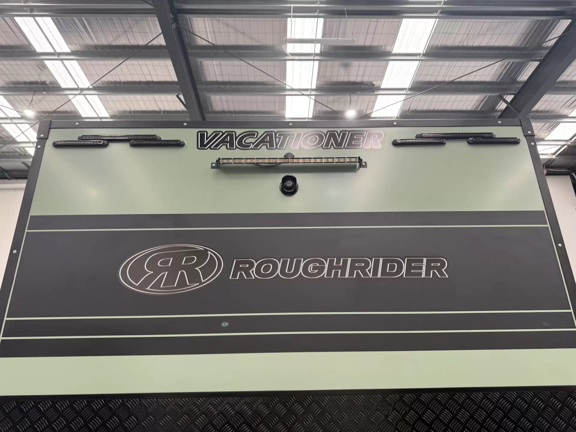 NEW 2025 VACATIONER CARAVANS ROUGH RIDER