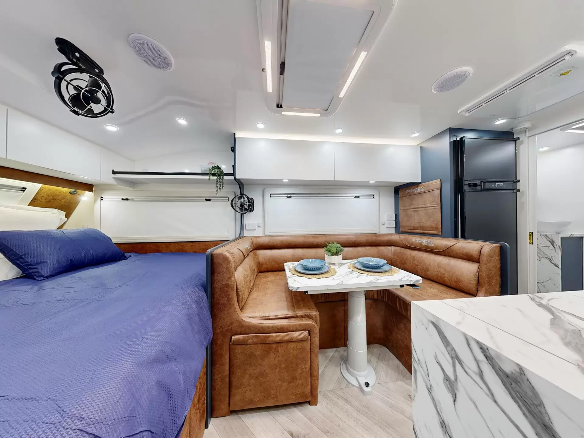 NEW 2025 VACATIONER CARAVANS ROUGH RIDER