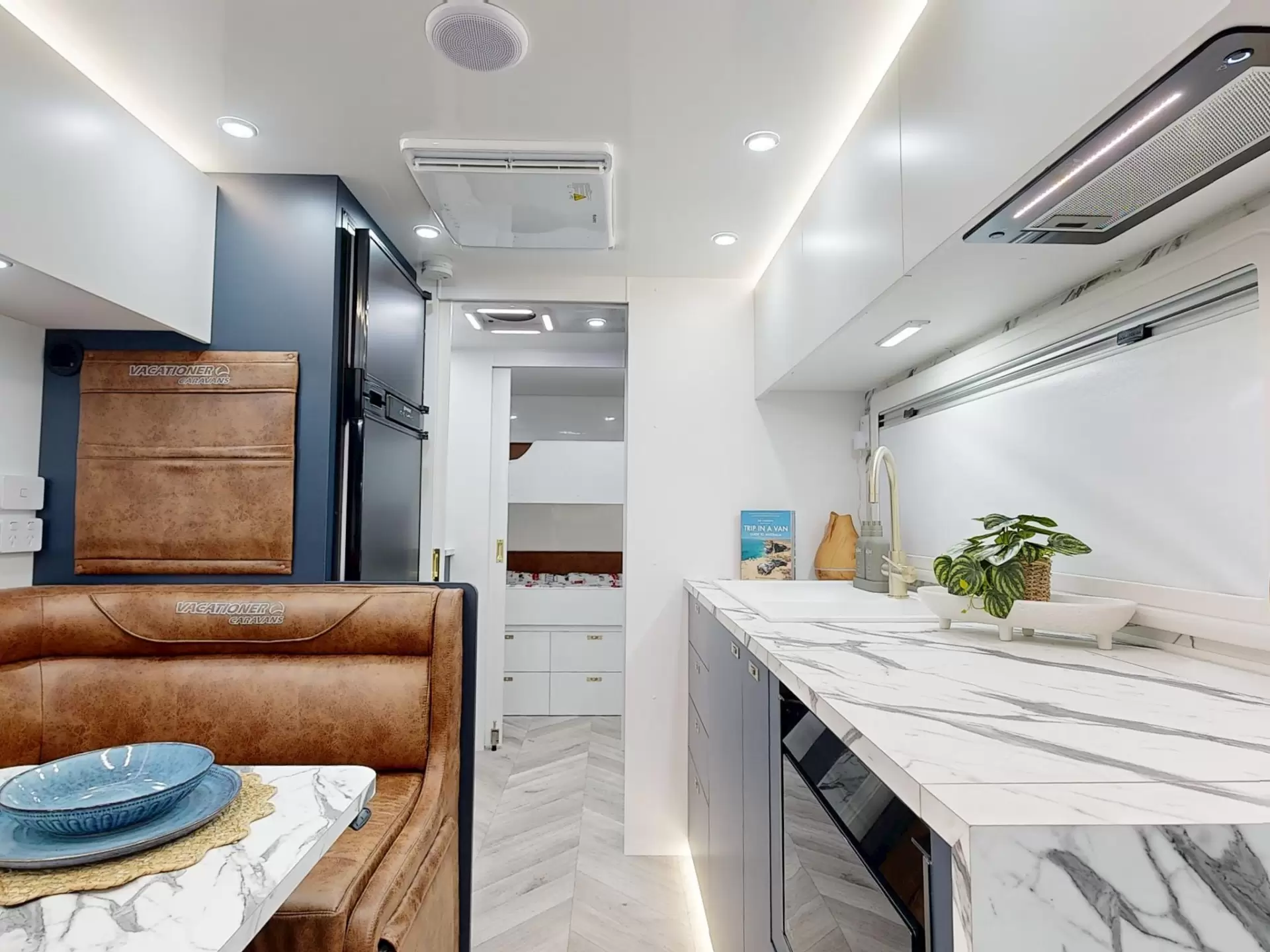 NEW 2025 VACATIONER CARAVANS ROUGH RIDER