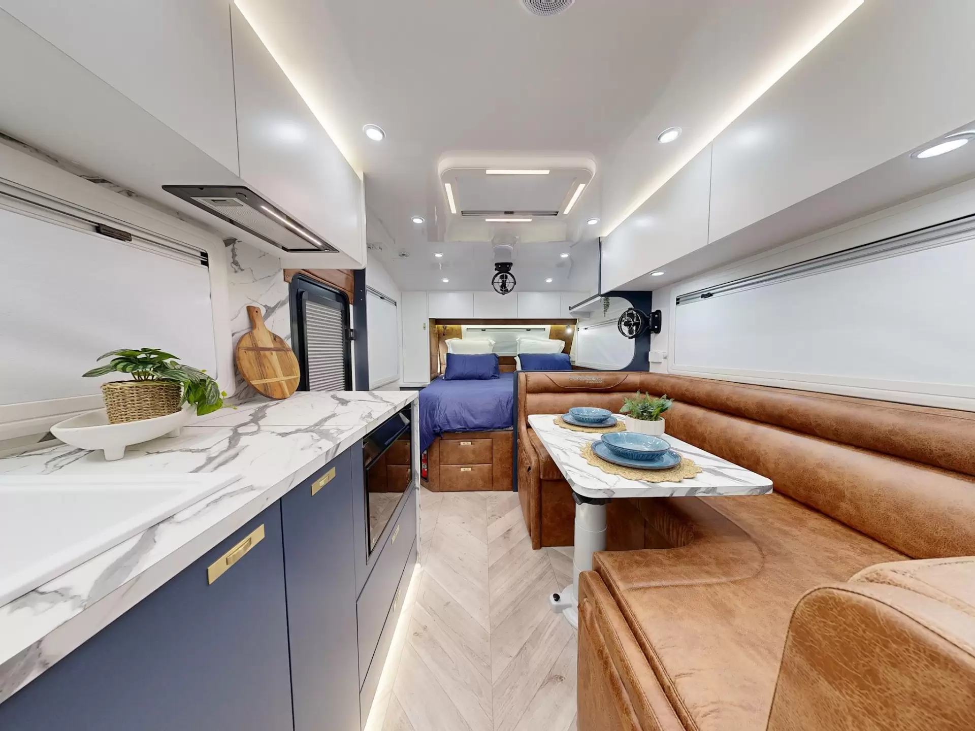 NEW 2025 VACATIONER CARAVANS ROUGH RIDER