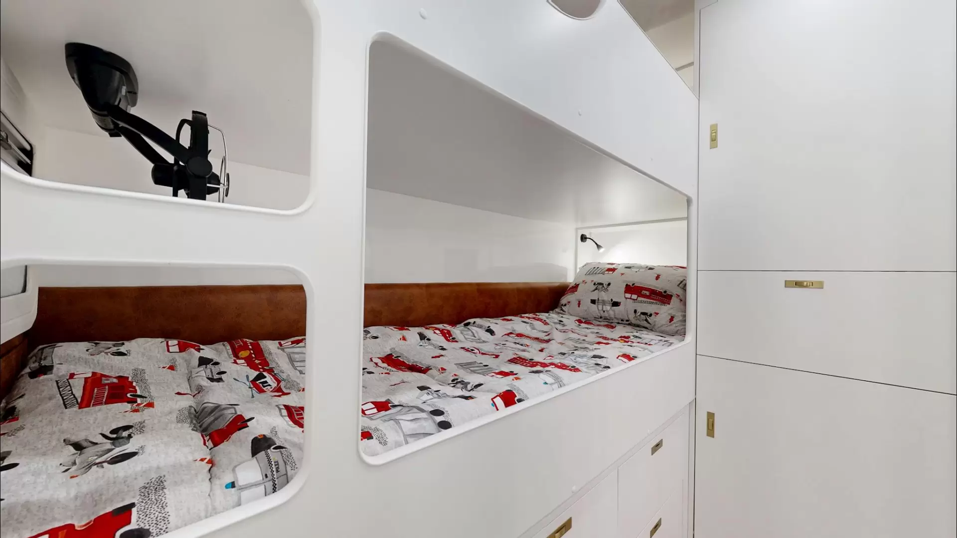 NEW 2025 VACATIONER CARAVANS ROUGH RIDER