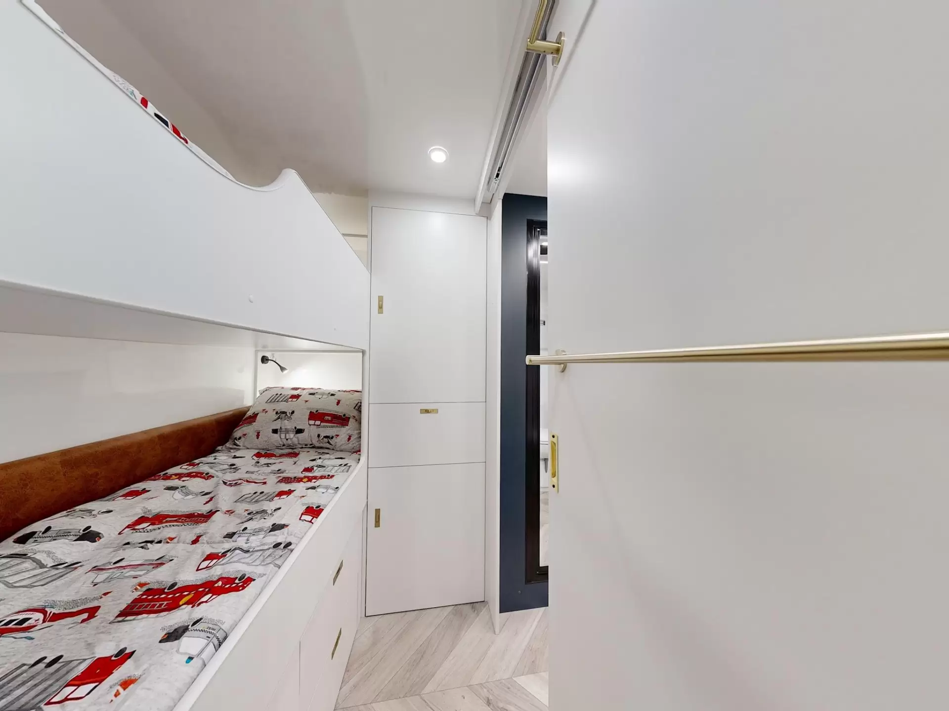 NEW 2025 VACATIONER CARAVANS ROUGH RIDER