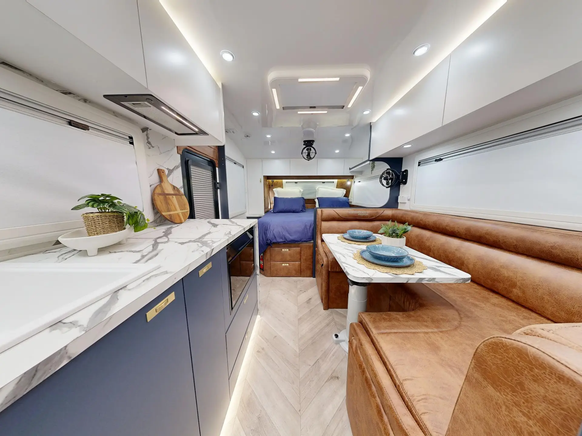 NEW 2025 VACATIONER CARAVANS ROUGH RIDER