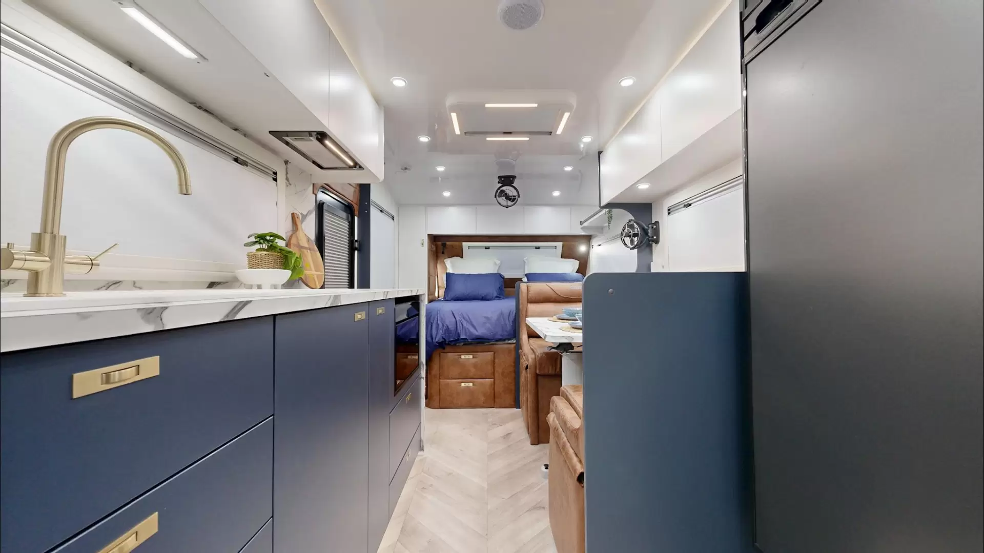 NEW 2025 VACATIONER CARAVANS ROUGH RIDER